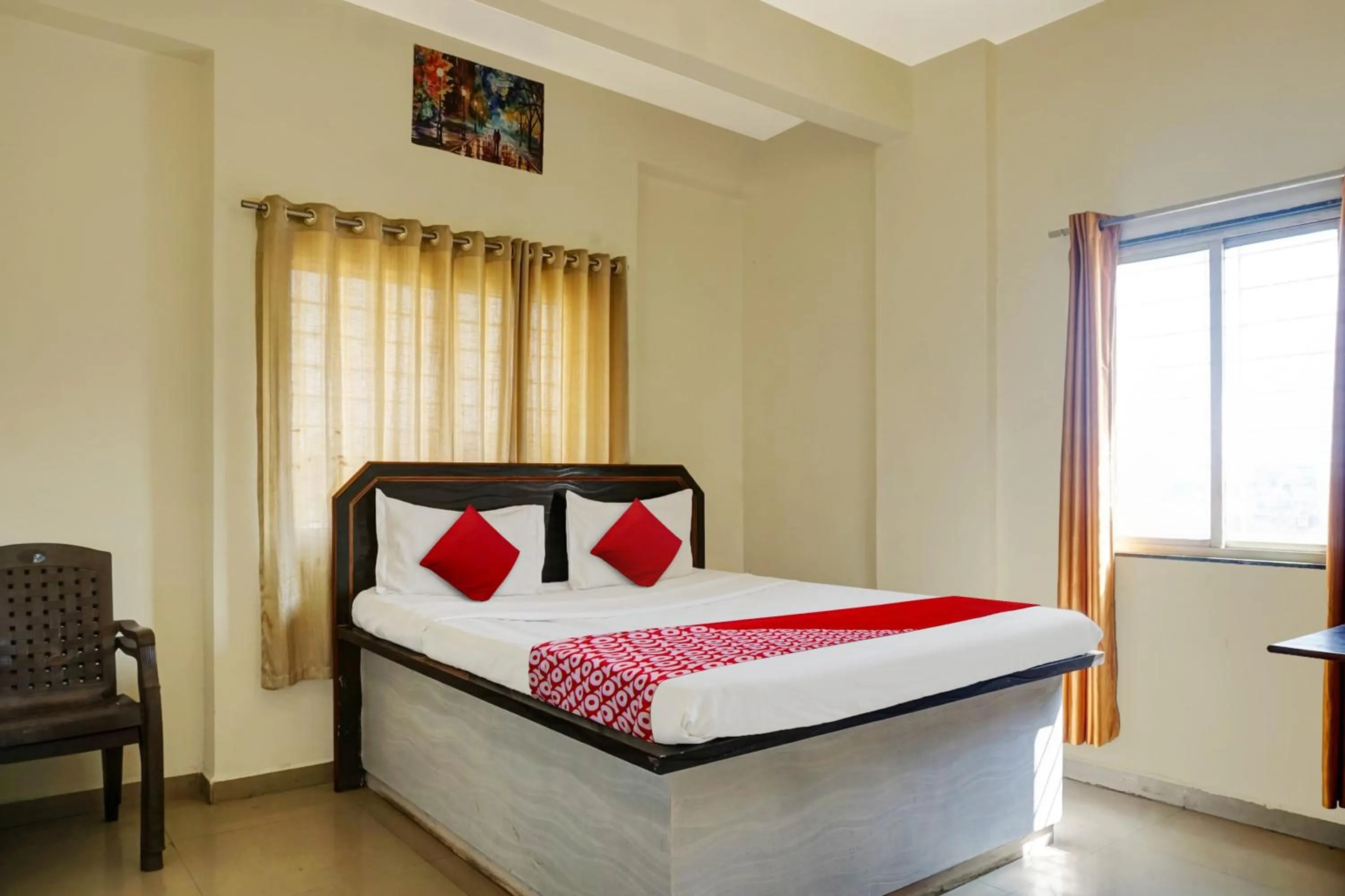 Bedroom, Bed in Hotel O Happy Homely Stay