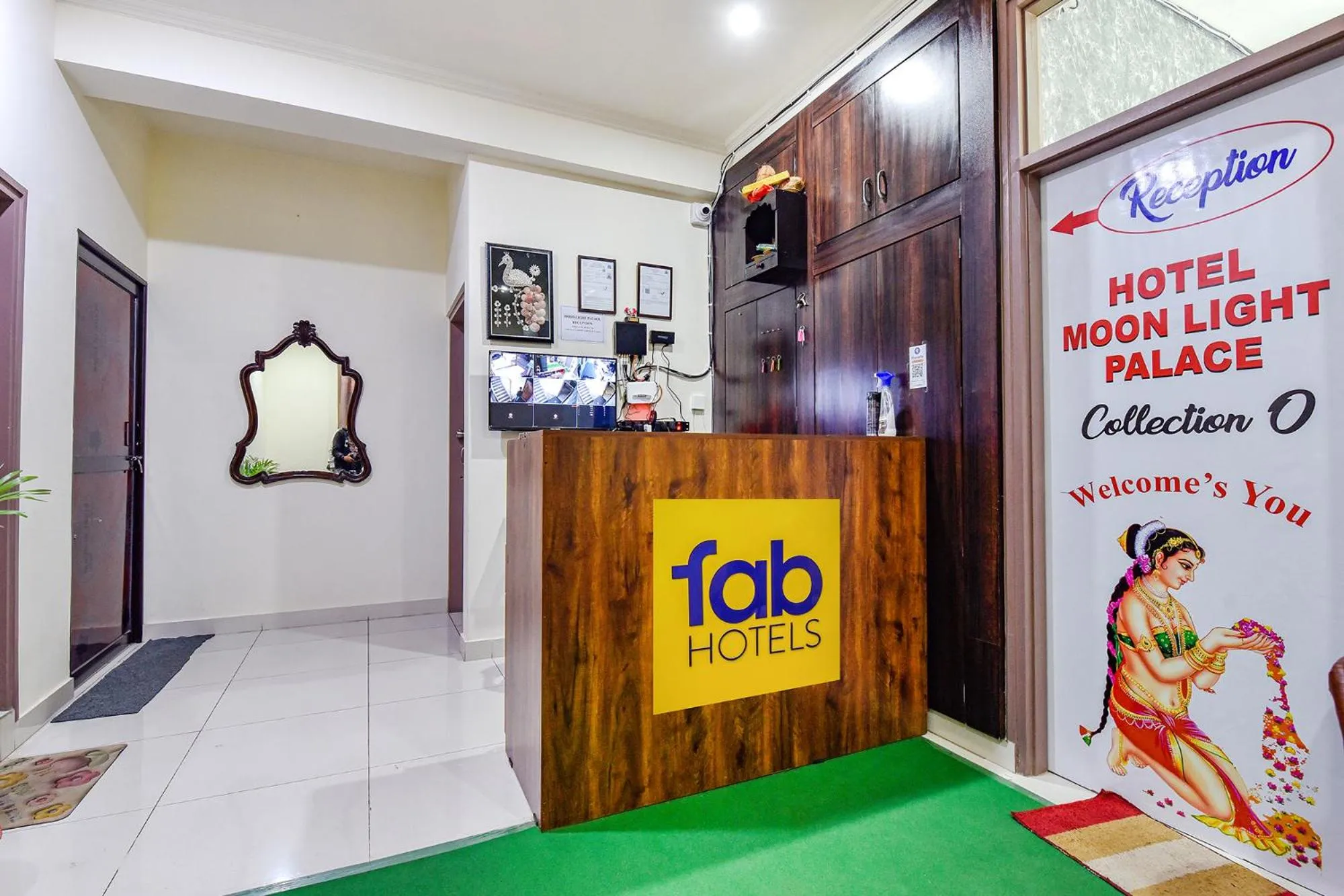 Lobby or reception in FabHotel Moon Light Palace