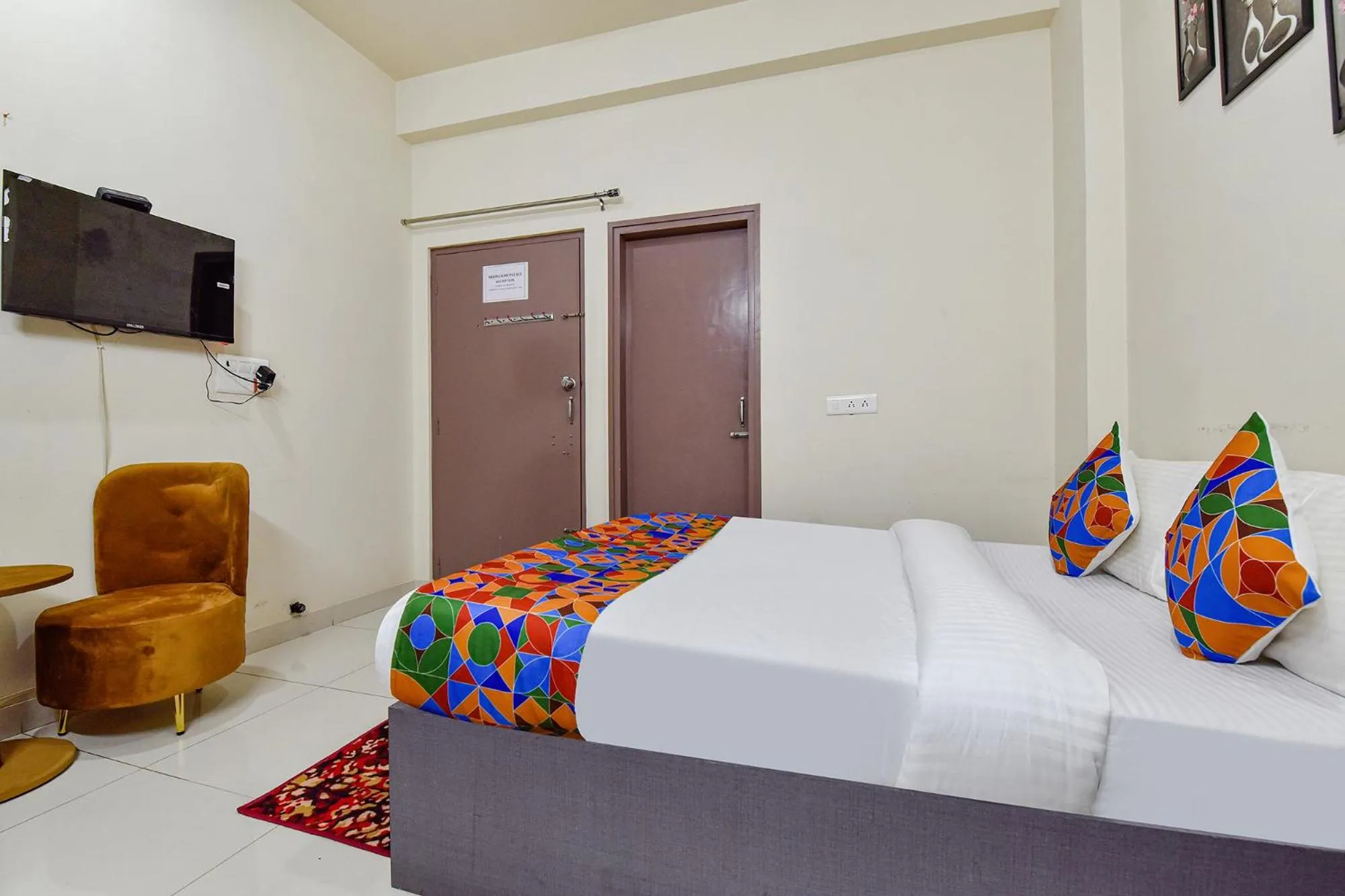 Bed in FabHotel Moon Light Palace