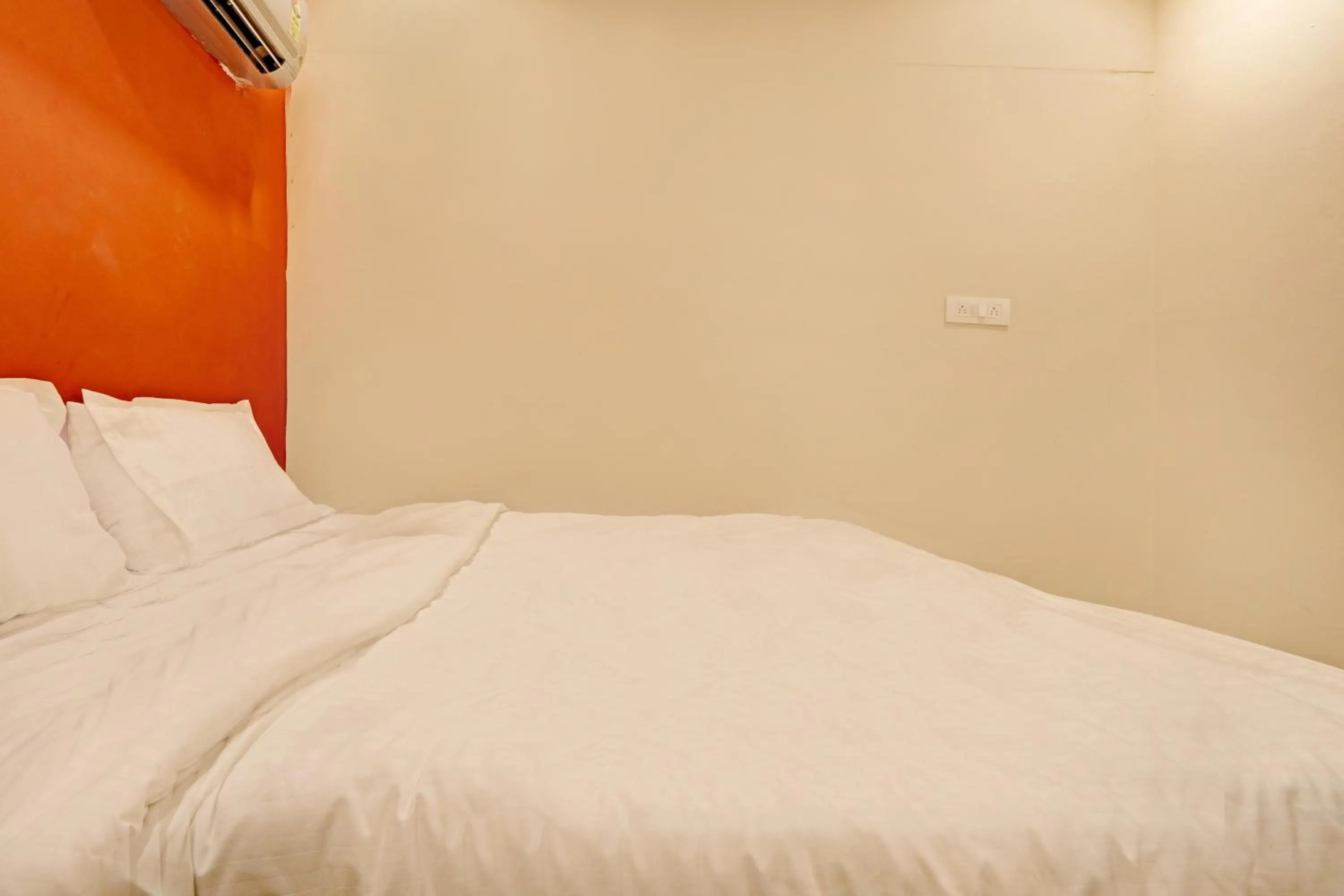 Bedroom in Hotel O Sriman Stay Inn