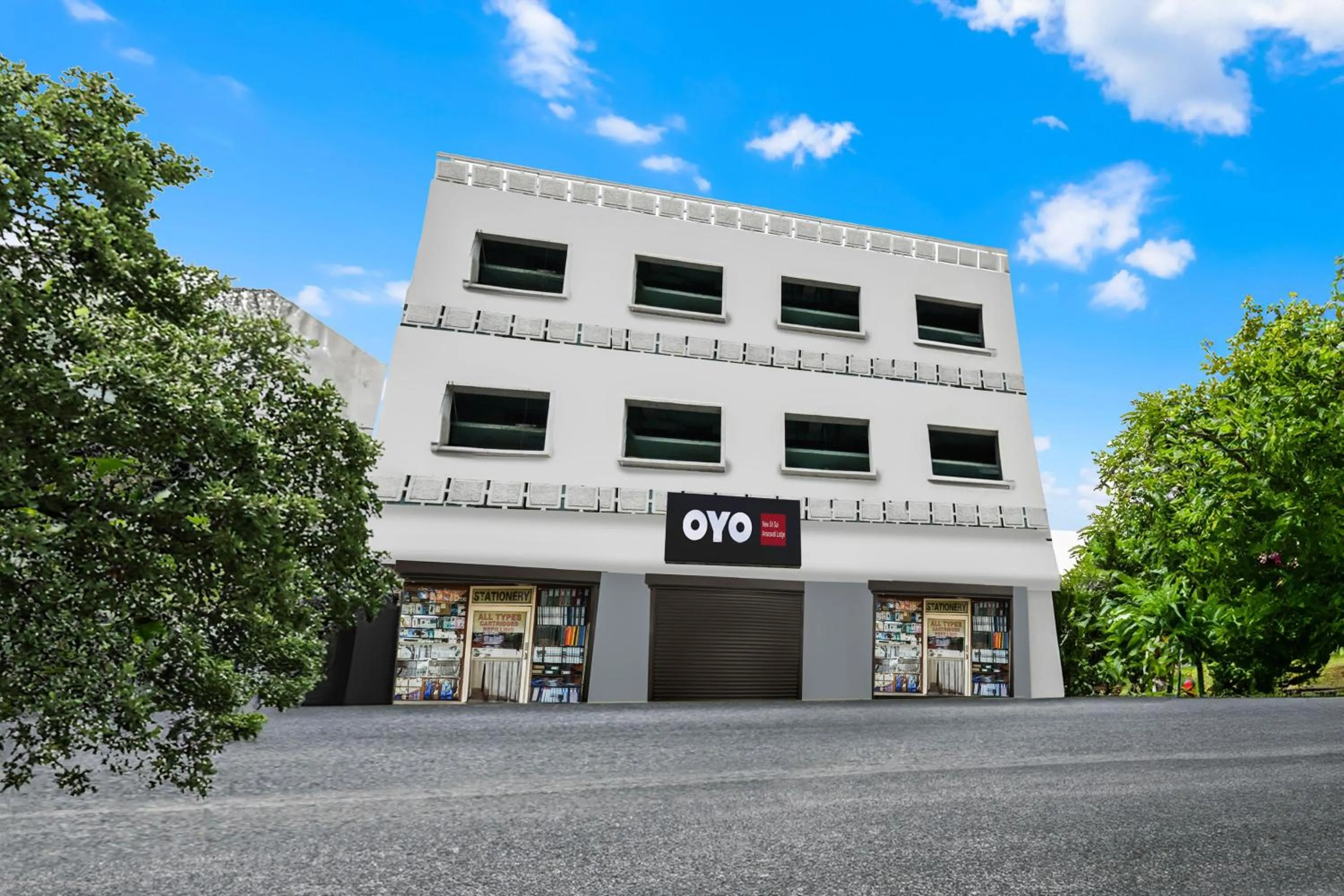 Facade/entrance in Hotel O New Sri Sai Amaravati Lodge