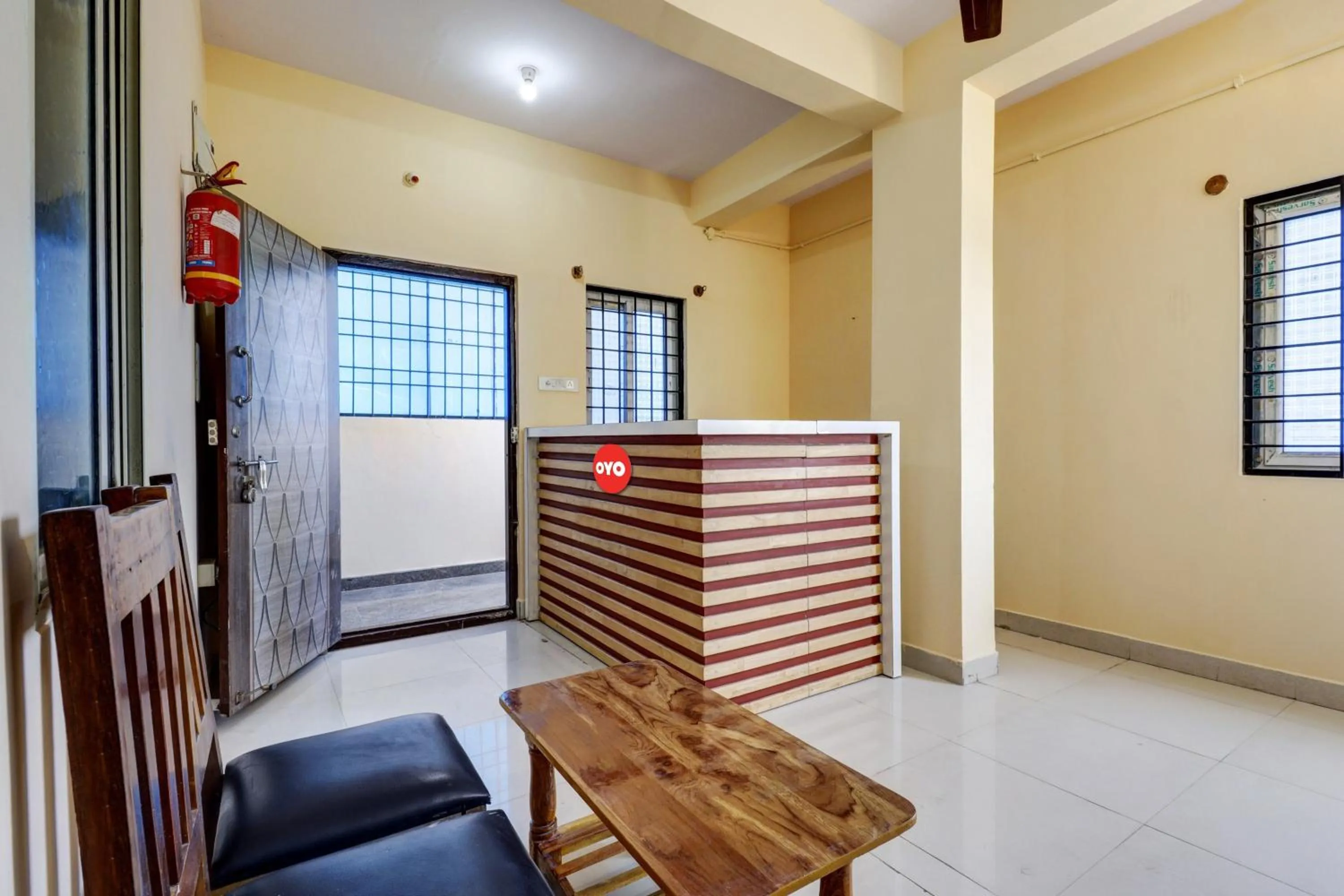 Lobby or reception in Hotel O S.L.V Boarding & Lodging