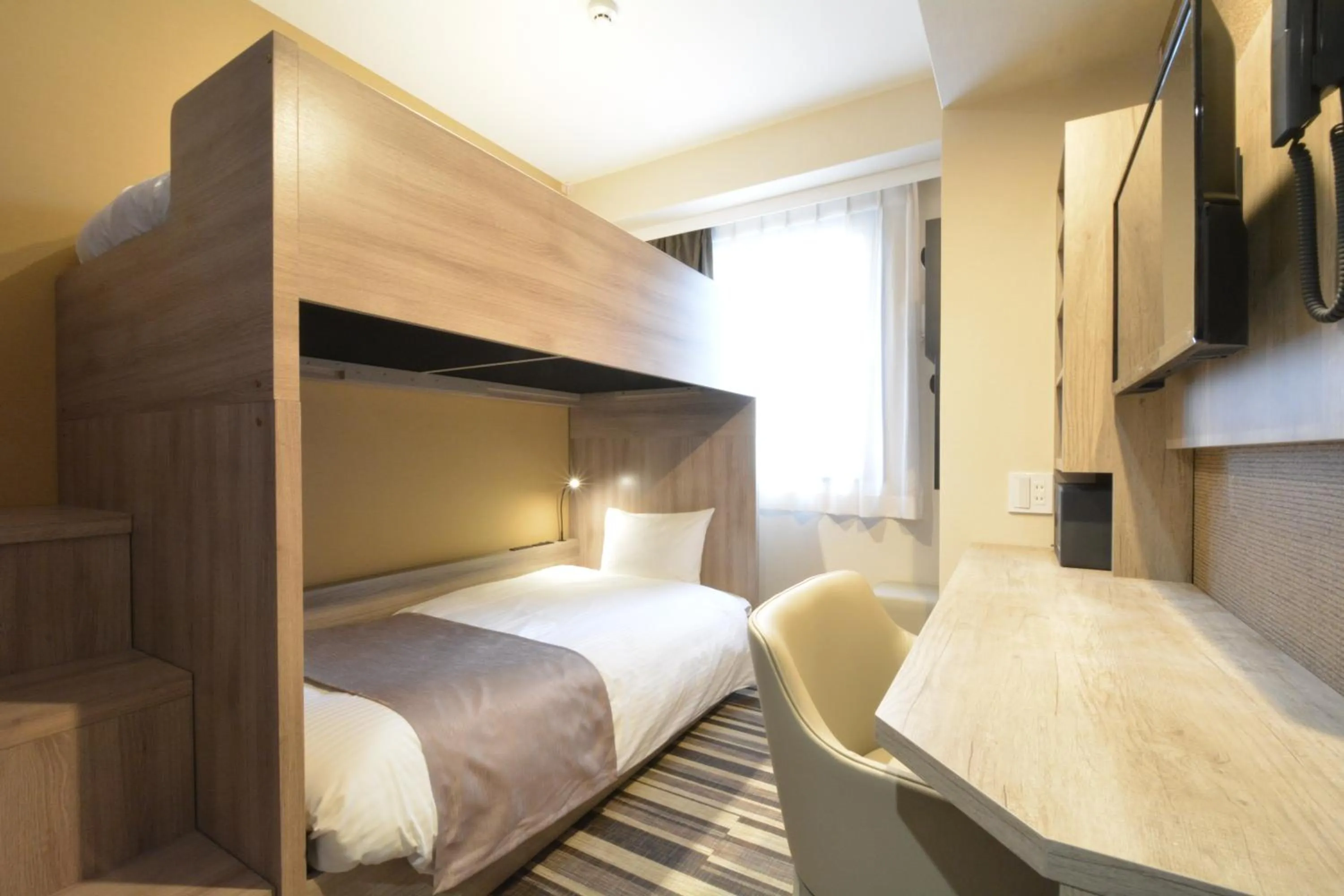 Photo of the whole room, Bed in Hotel Sanrriott Shinsaibashi