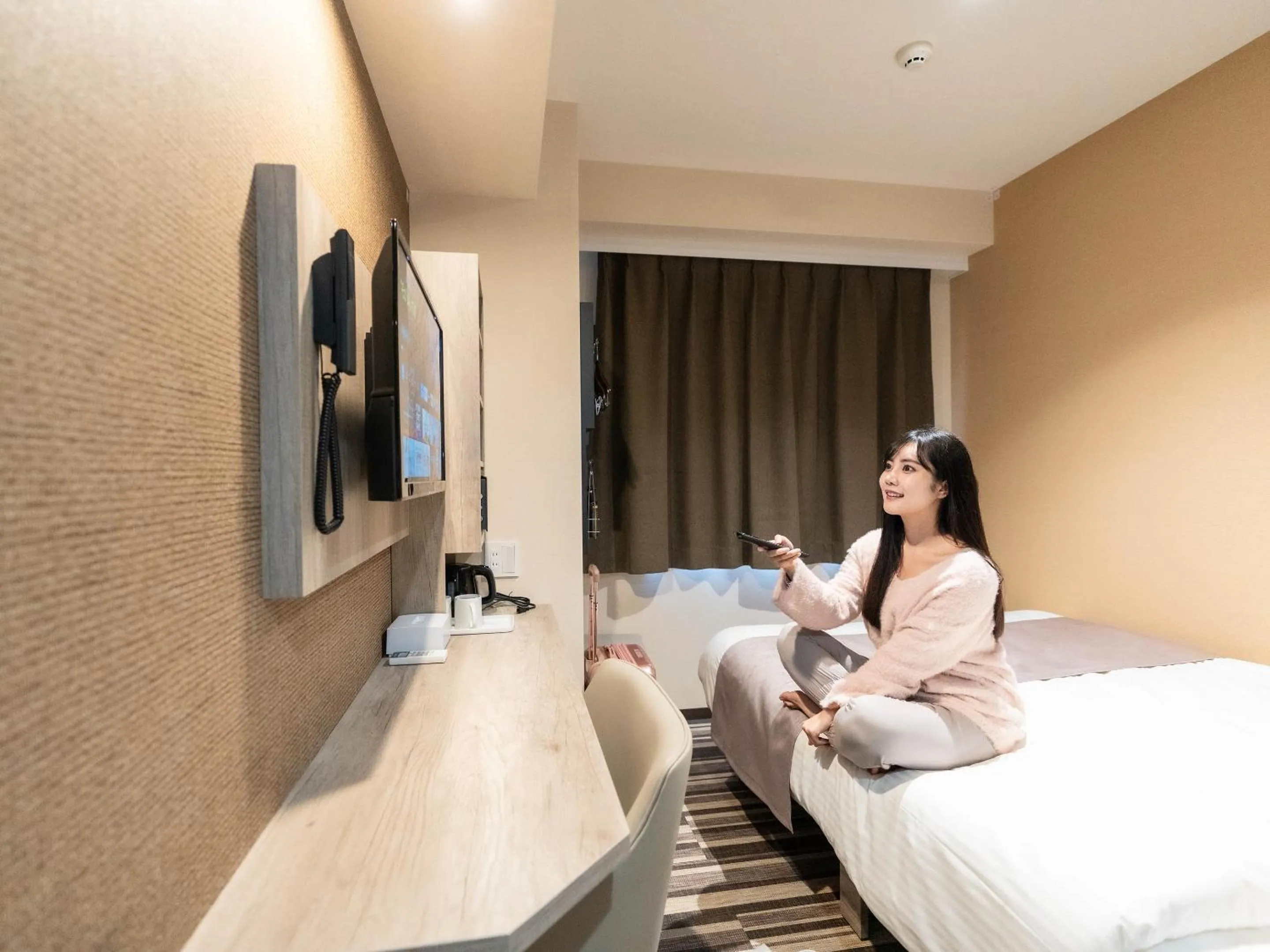 People, Bed in Hotel Sanrriott Shinsaibashi