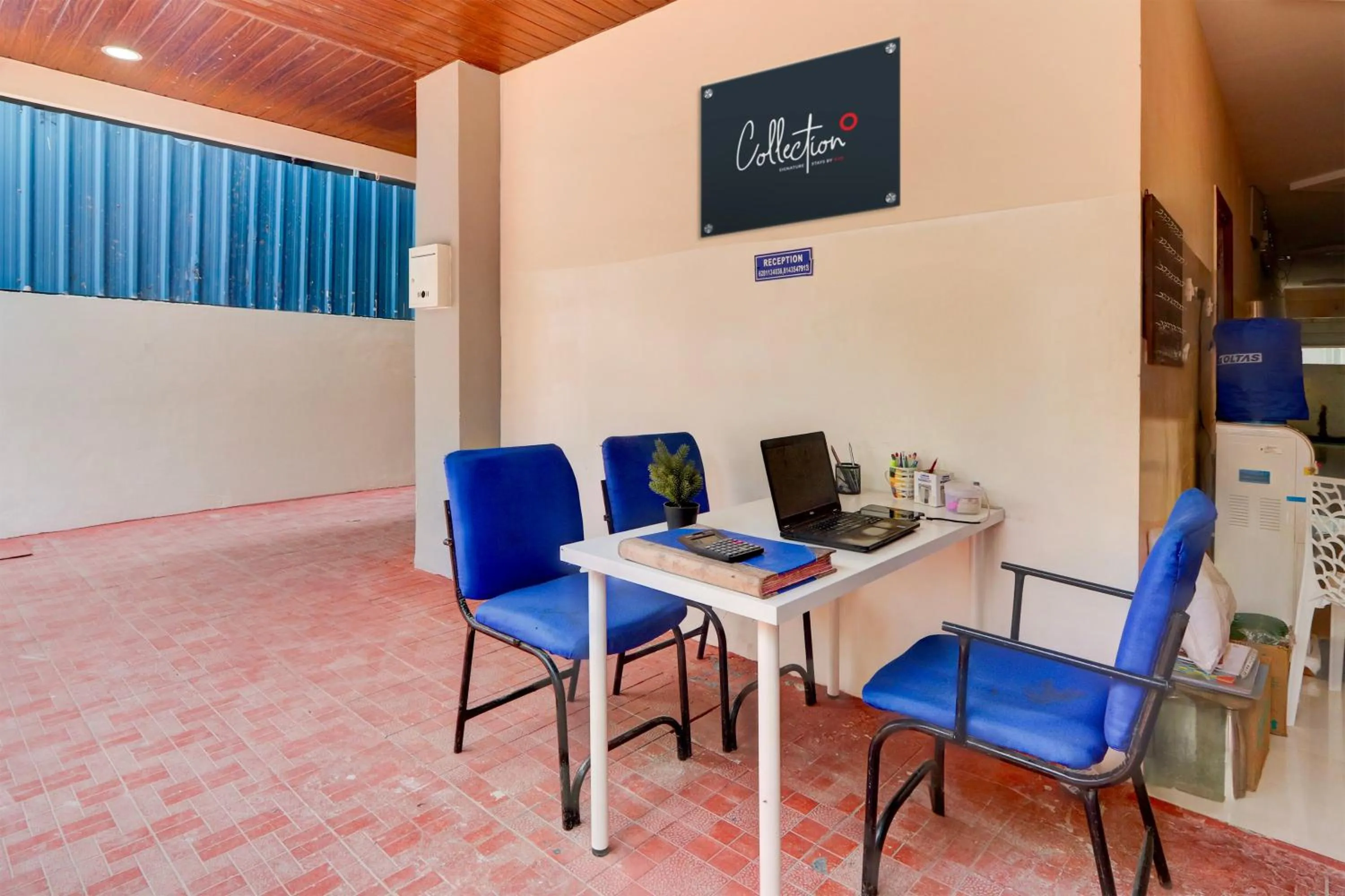 Lobby or reception in Super Collection O Sri Balaji Luxury rooms