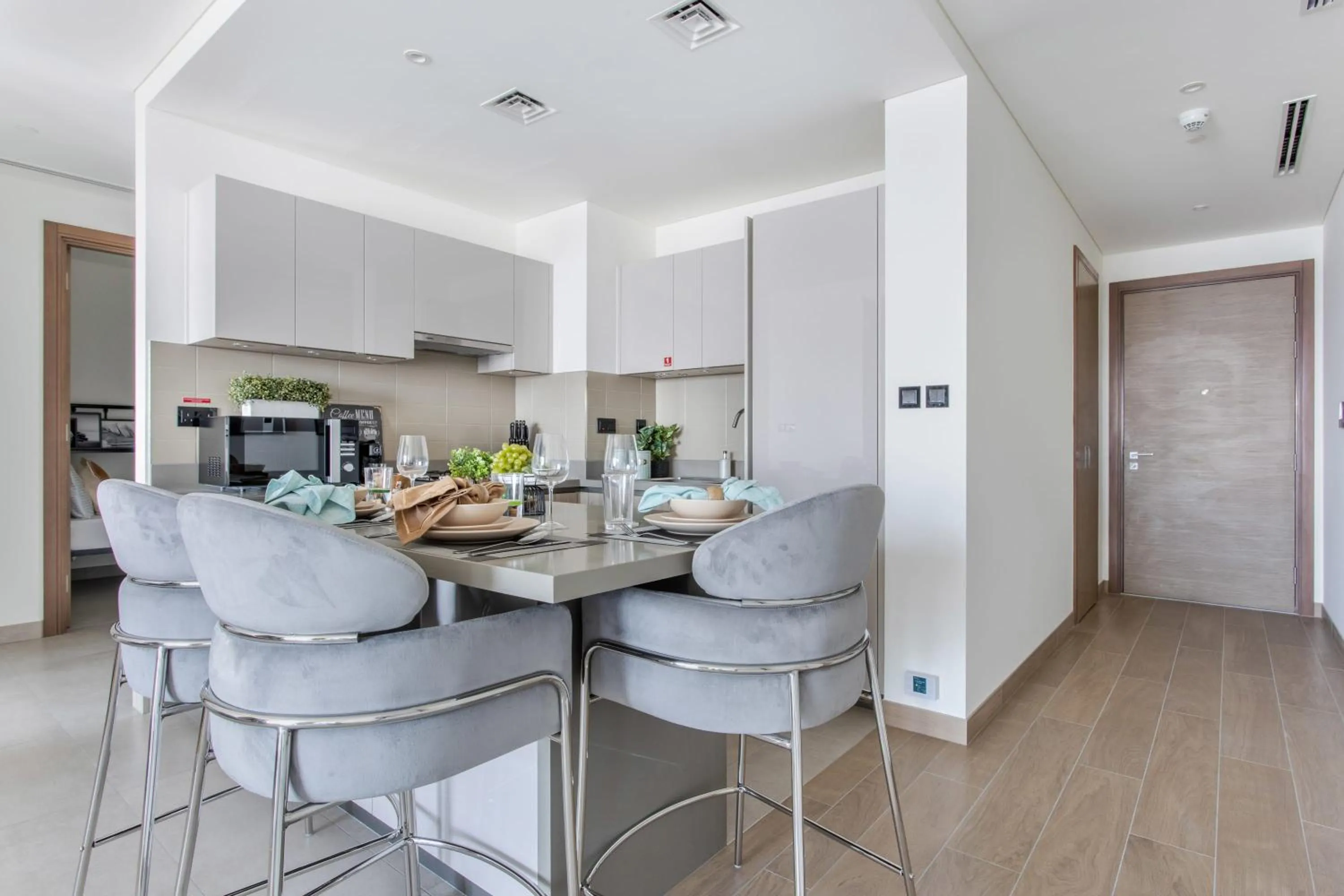 Frank Porter - Sobha Hartland Waves Grande