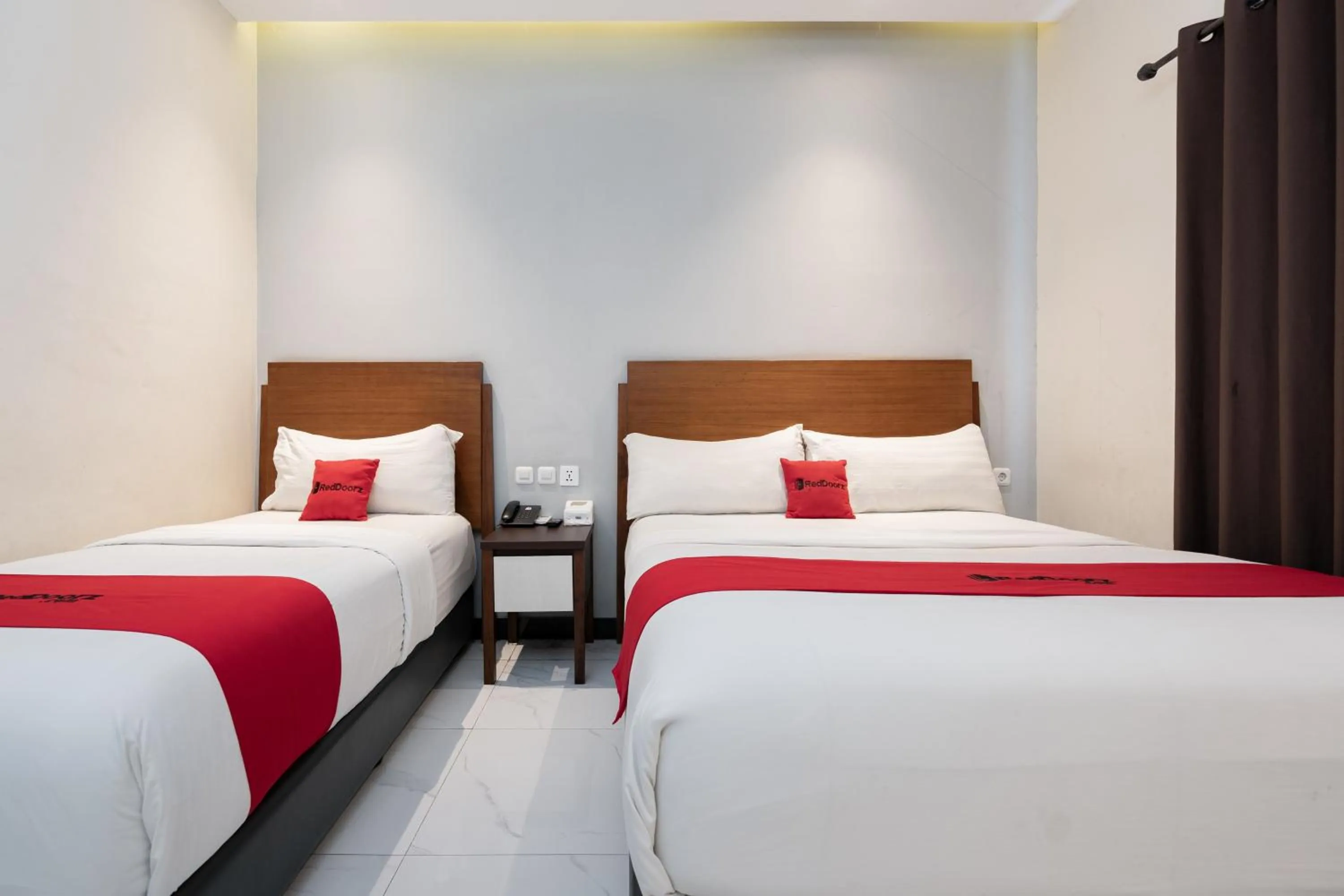 Bedroom, Bed in RedDoorz Plus @ UNO Jalan Merak Samarinda