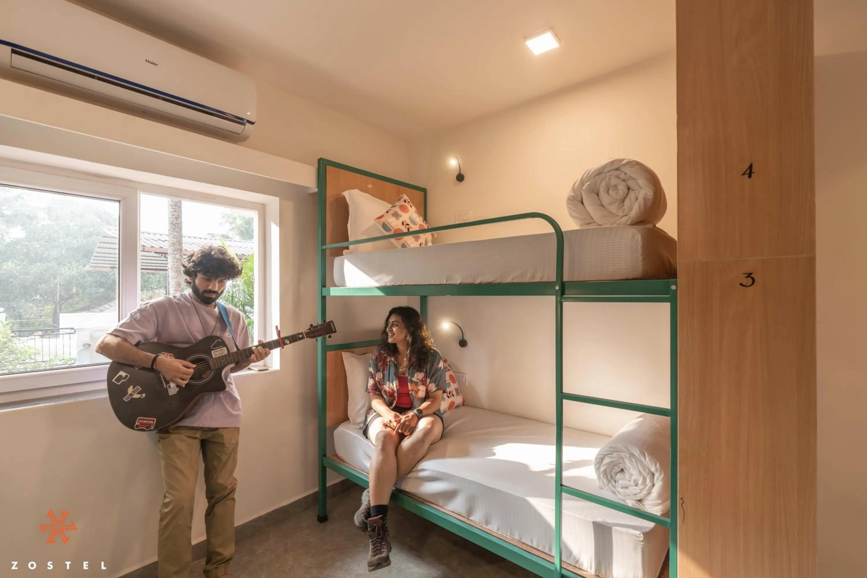 Bed in Zostel Goa, Anjuna
