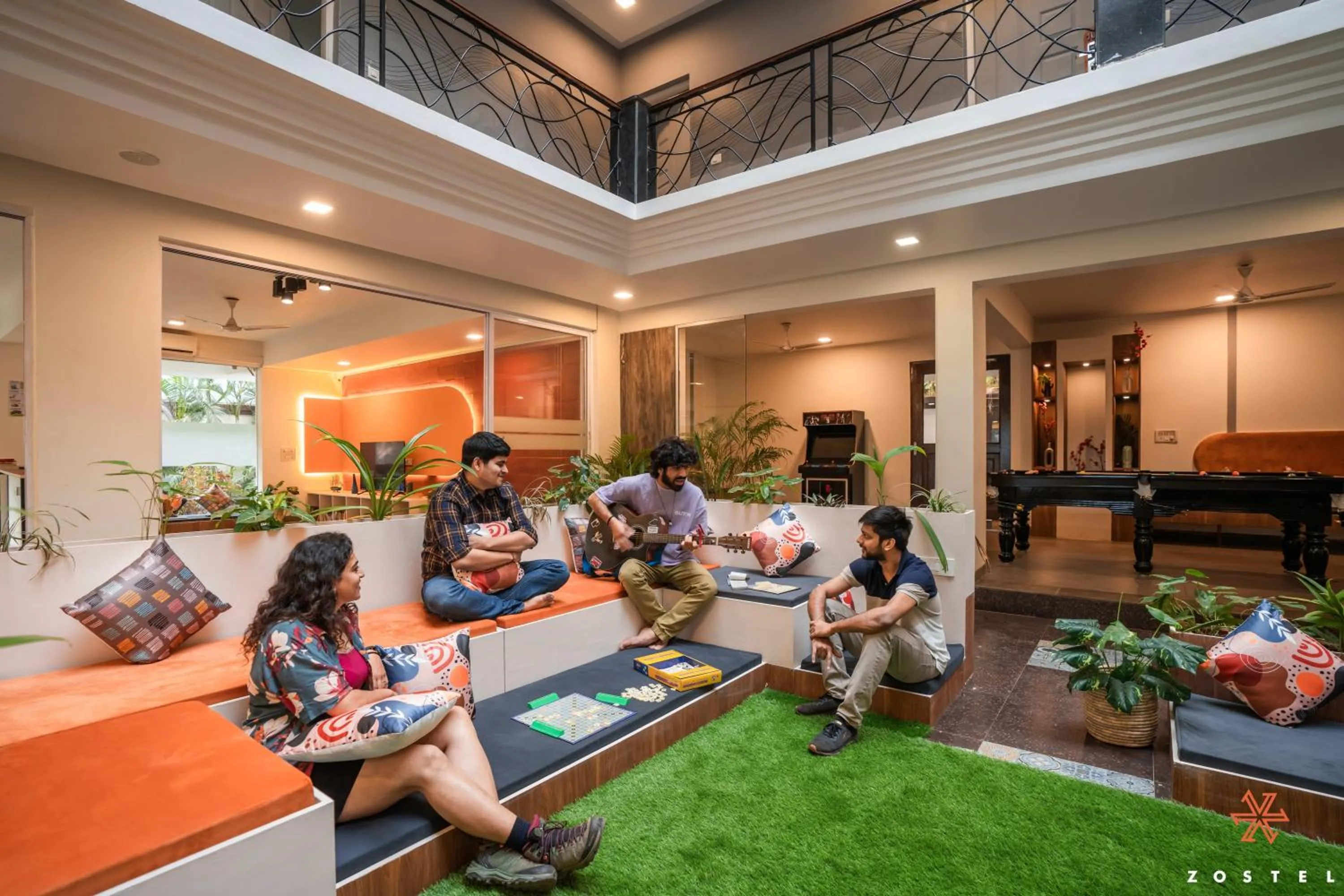 Communal lounge/ TV room in Zostel Goa, Anjuna