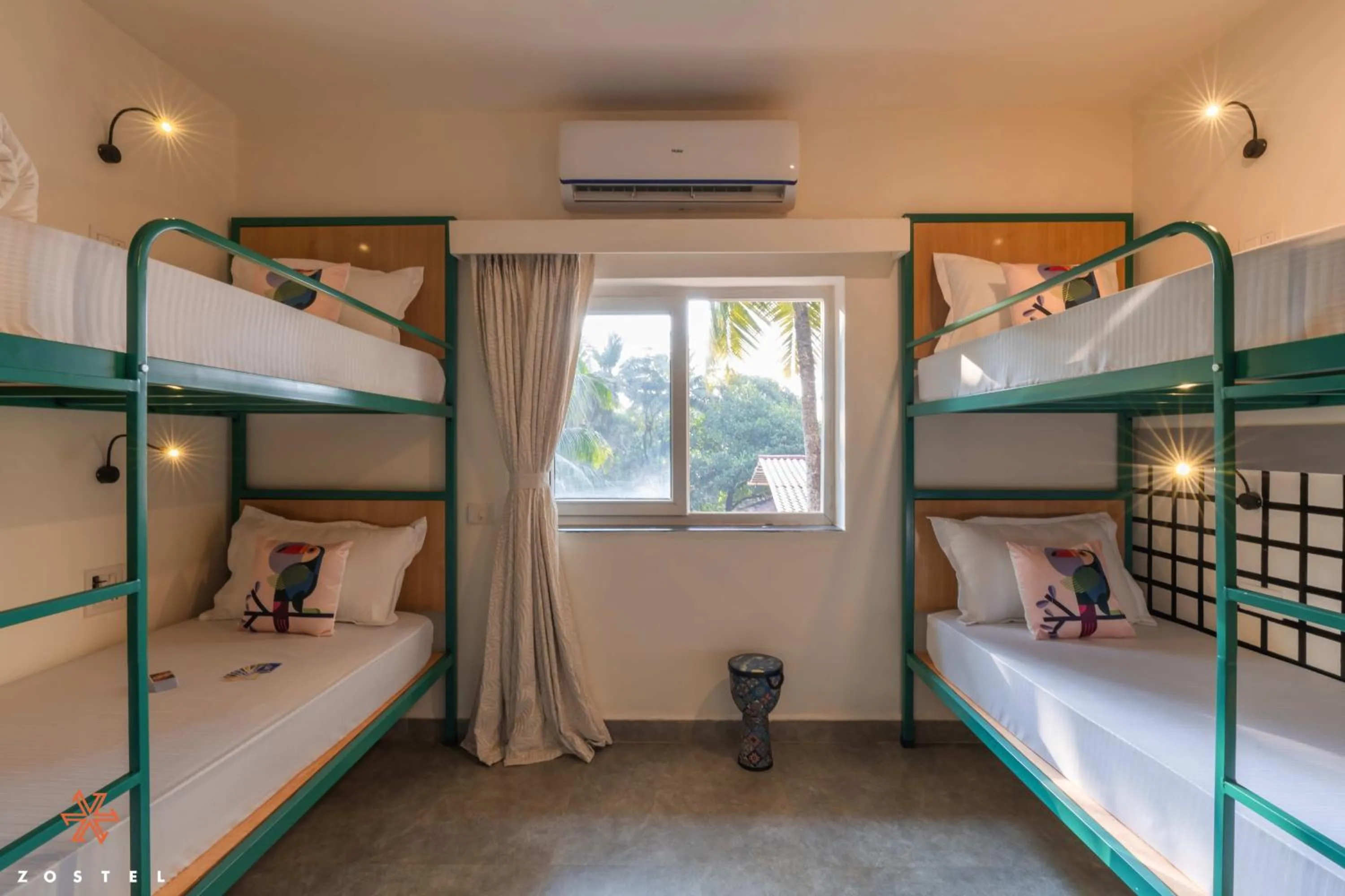 Bed in Zostel Goa, Anjuna