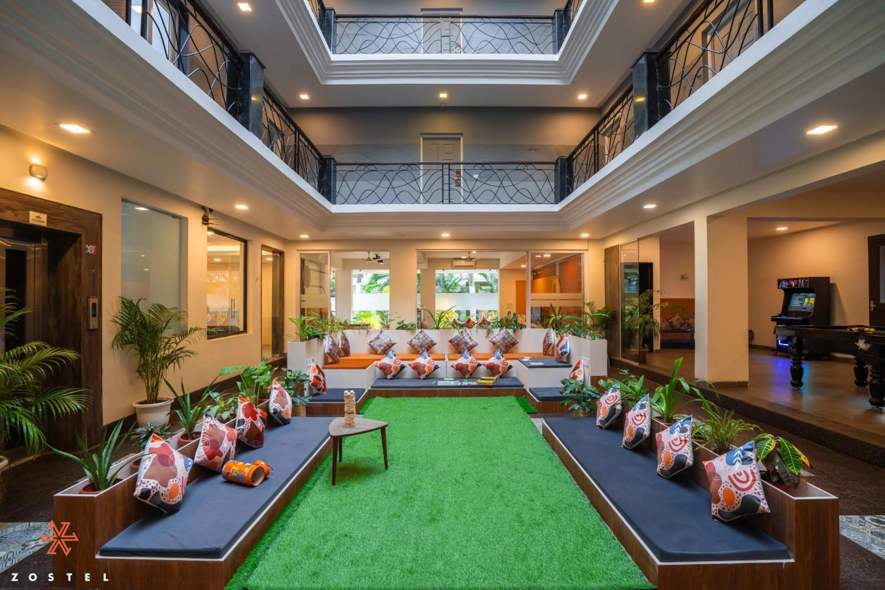 Communal lounge/ TV room in Zostel Goa, Anjuna