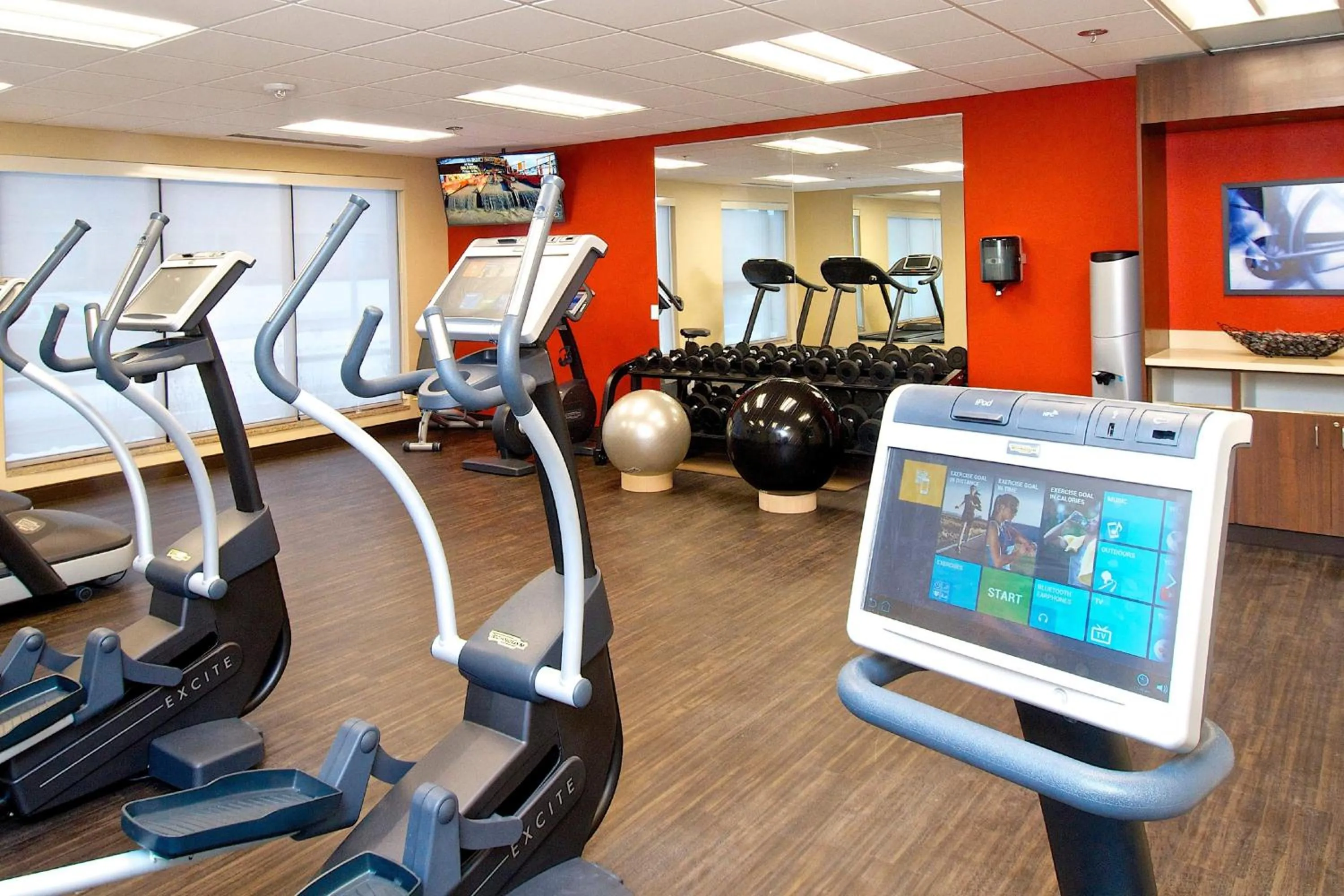 Fitness centre/facilities in TownePlace Suites by Marriott Anchorage Midtown