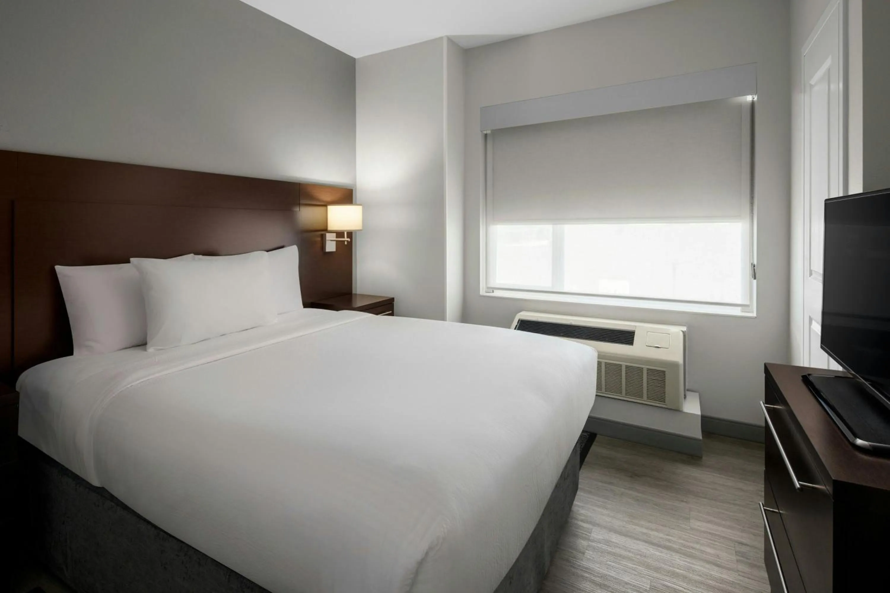 Bedroom, Bed in TownePlace Suites by Marriott Anchorage Midtown
