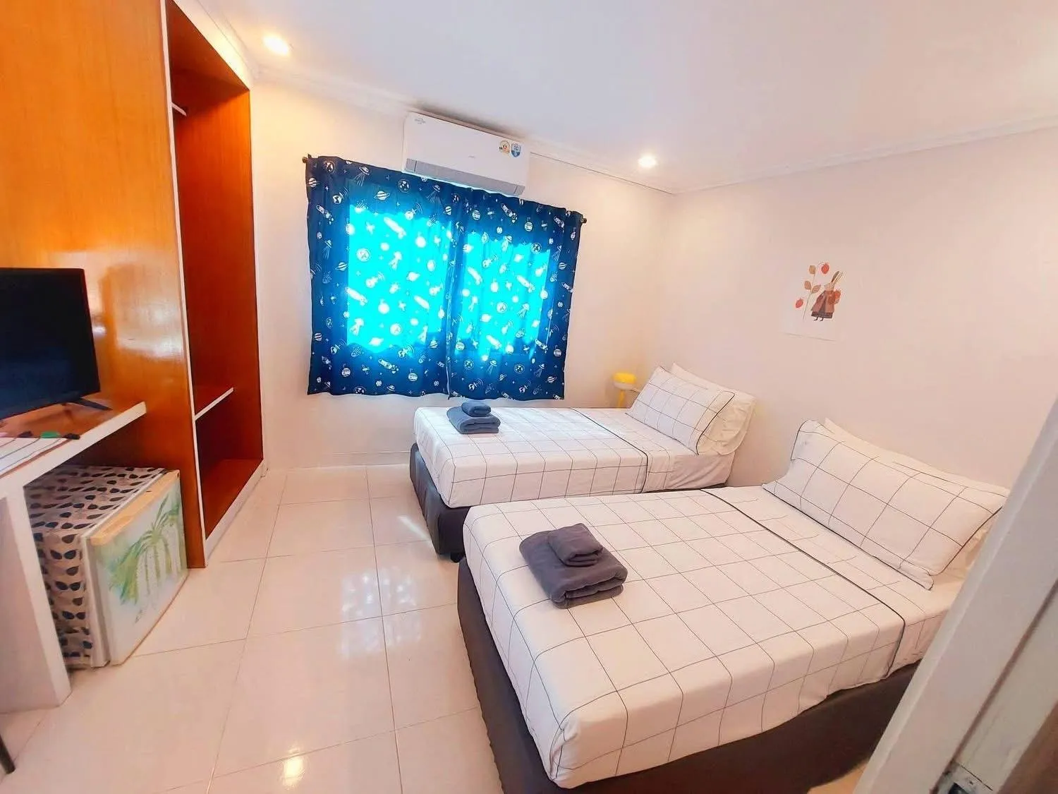 air conditioner, Bed in Coco Mountain View Guest House Hotel