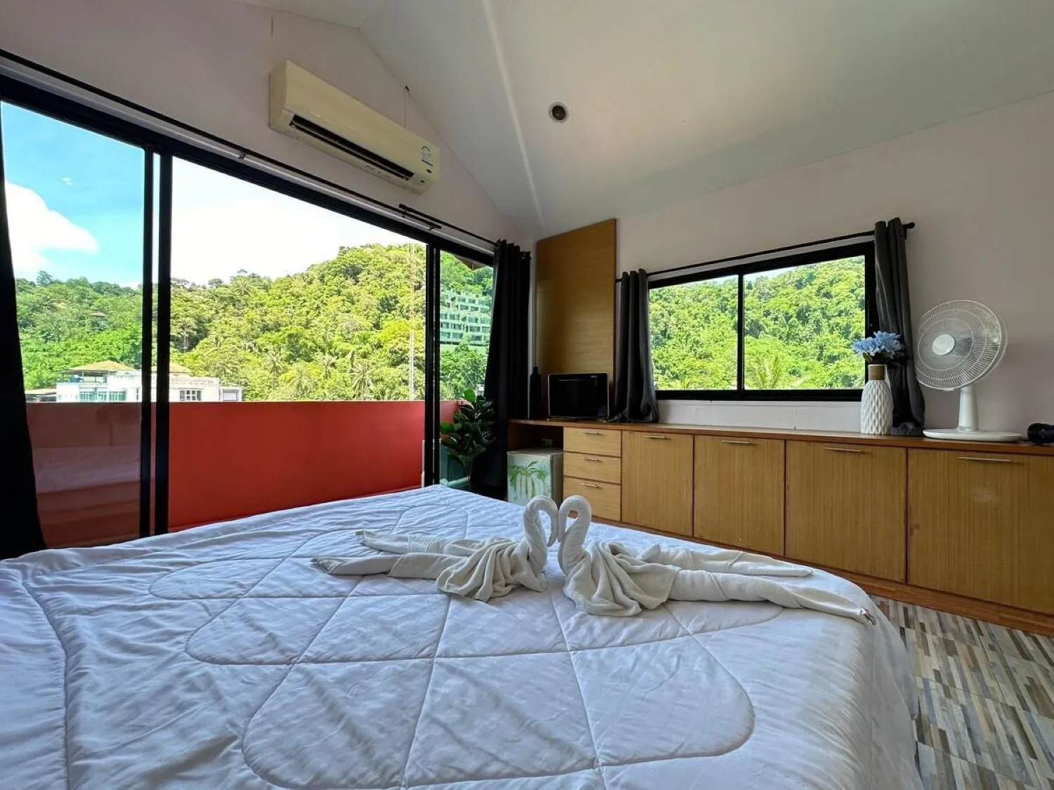 View (from property/room), Bed in Coco Mountain View Guest House Hotel