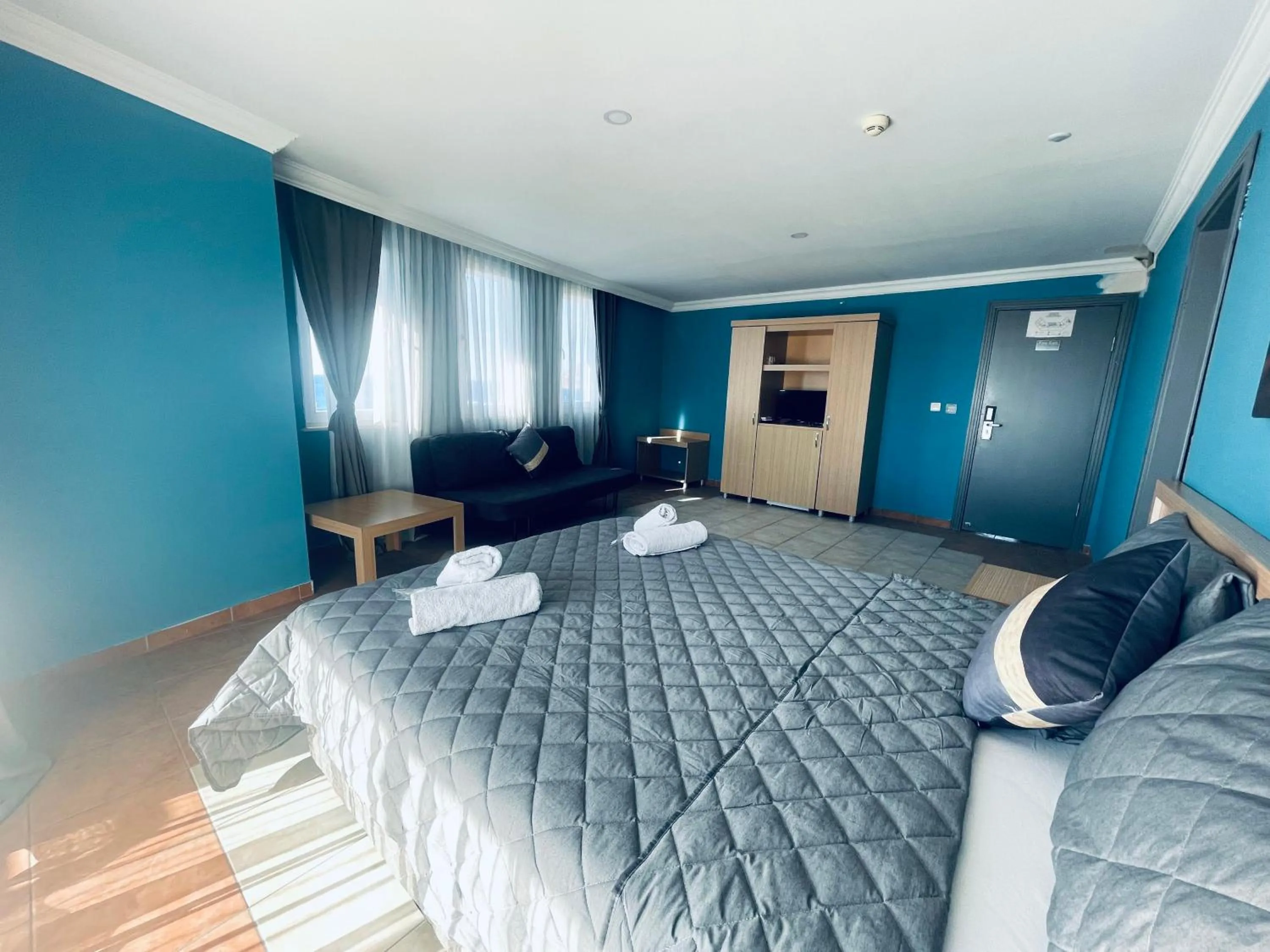 Bed in Grand Alisa Hotel (Ex. Royalisa Hotel)