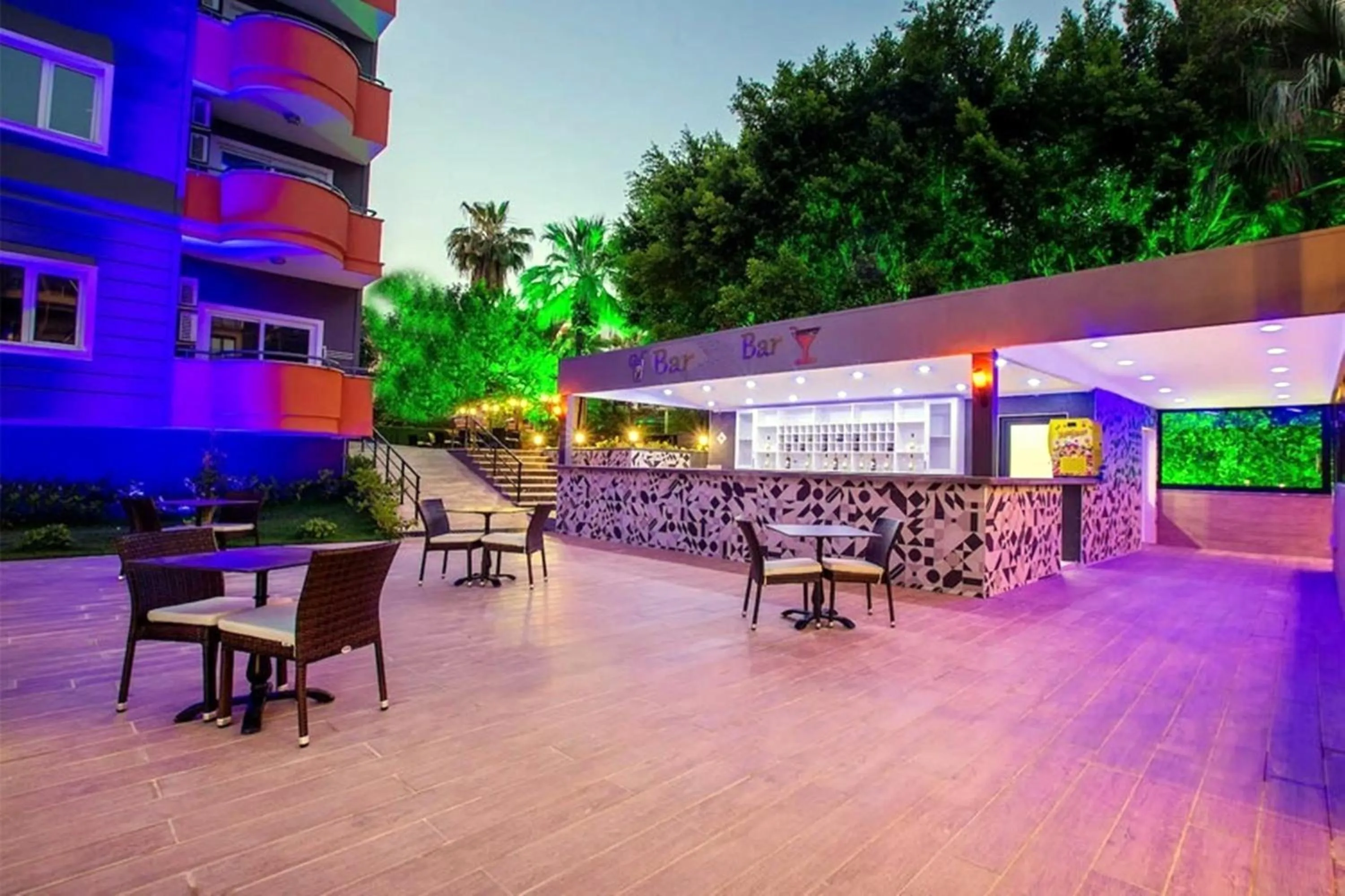 Lounge or bar in Grand Alisa Hotel (Ex. Royalisa Hotel)