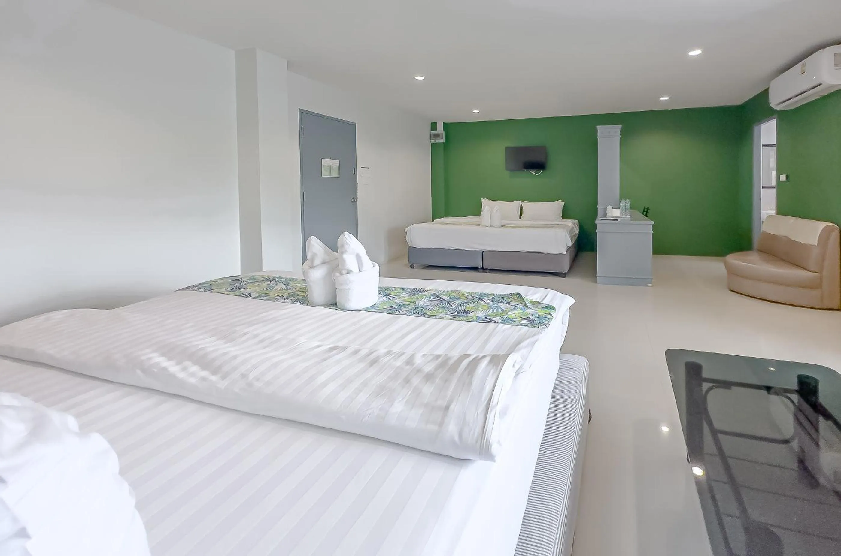 Bed in Xanadu Hotel Utapao