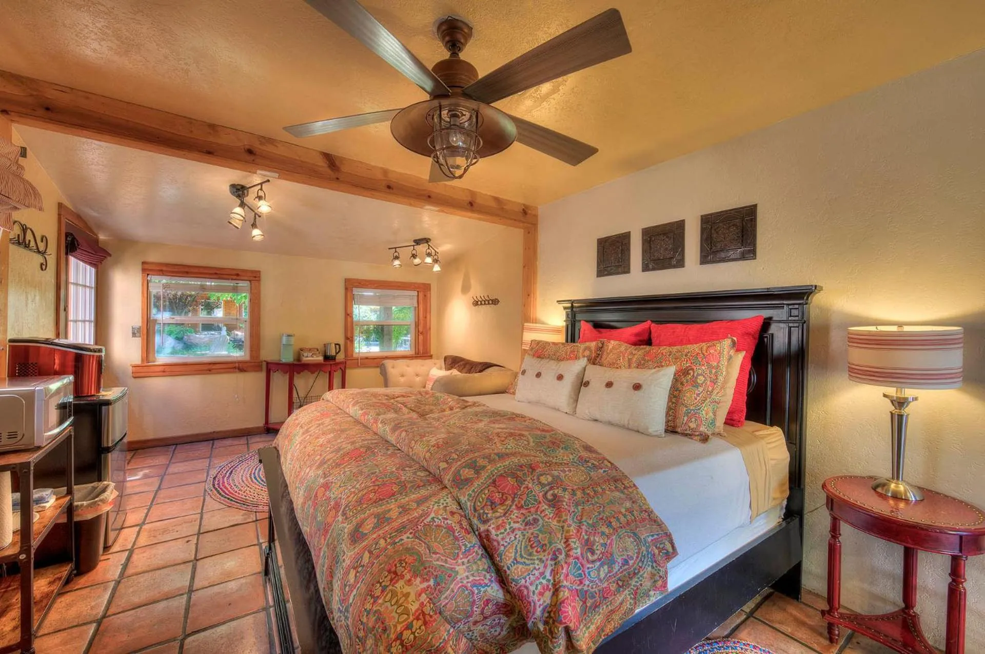 Bed in Cali Cochitta Vacation Rentals