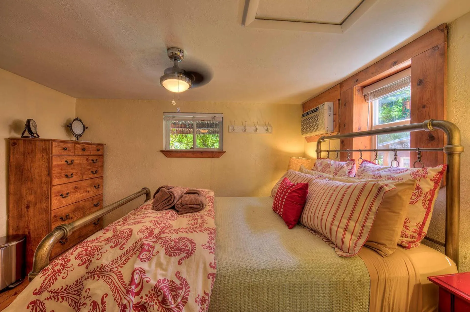 Bed in Cali Cochitta Vacation Rentals
