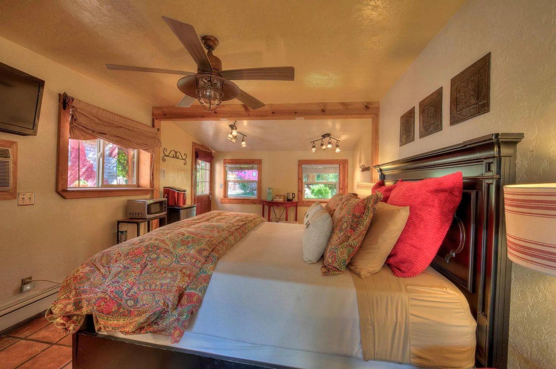 Bed in Cali Cochitta Vacation Rentals