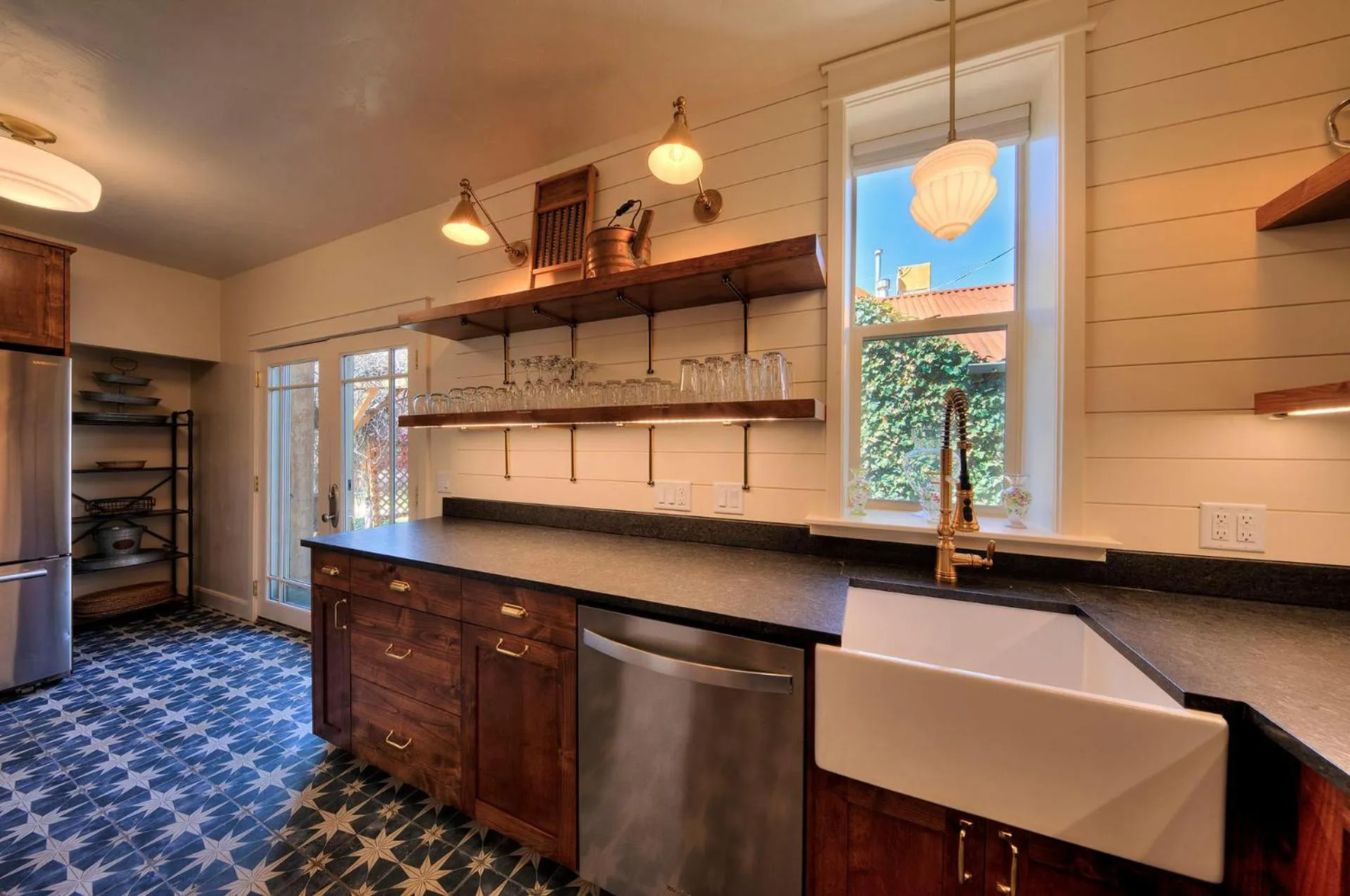 Cali Cochitta Vacation Rentals