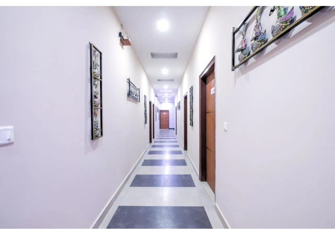 Twin Room with Bathroom - single occupancy in Amit House
