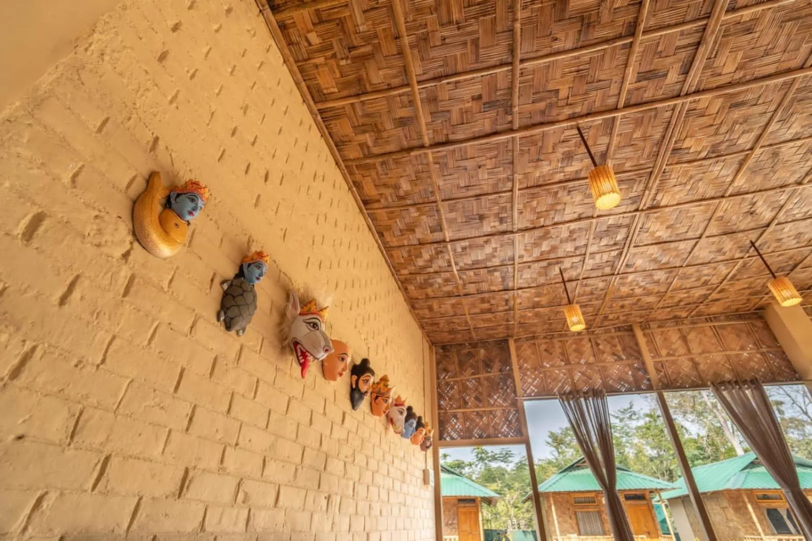 Restaurant/places to eat in HABITAS RHINO BY NATURE HUNT