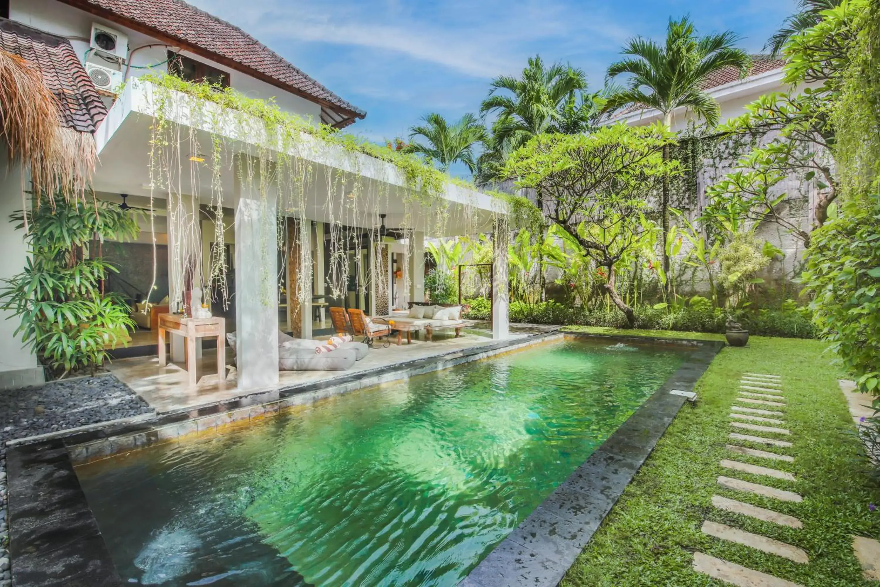 Villa with Private Pool in Villa Malou Villa with Private Pool in Villa Malou
