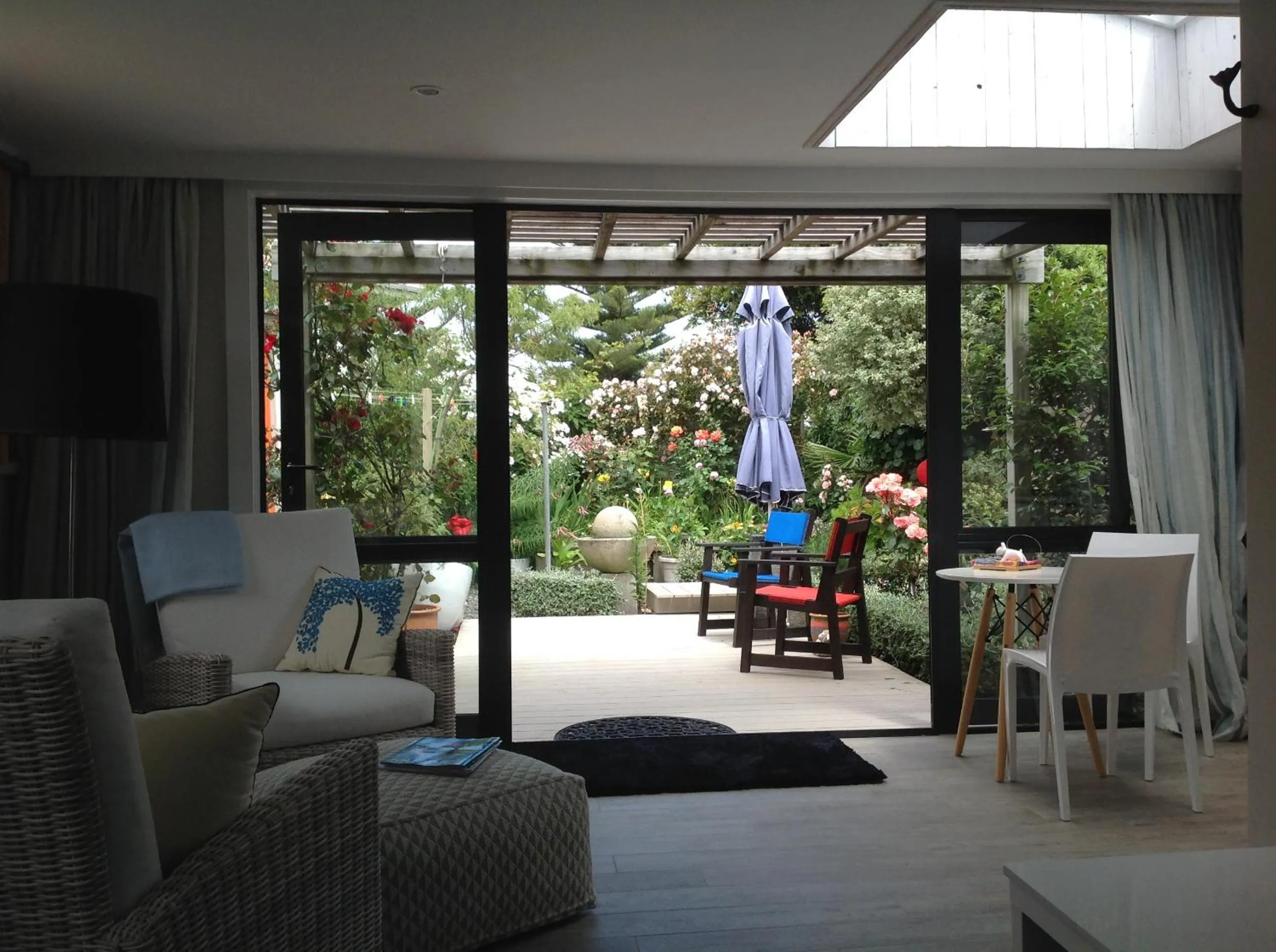 Garden in Top Floor Bed and Breakfast