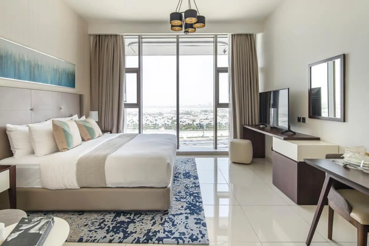 Bed in Frank Porter - Avanti Tower