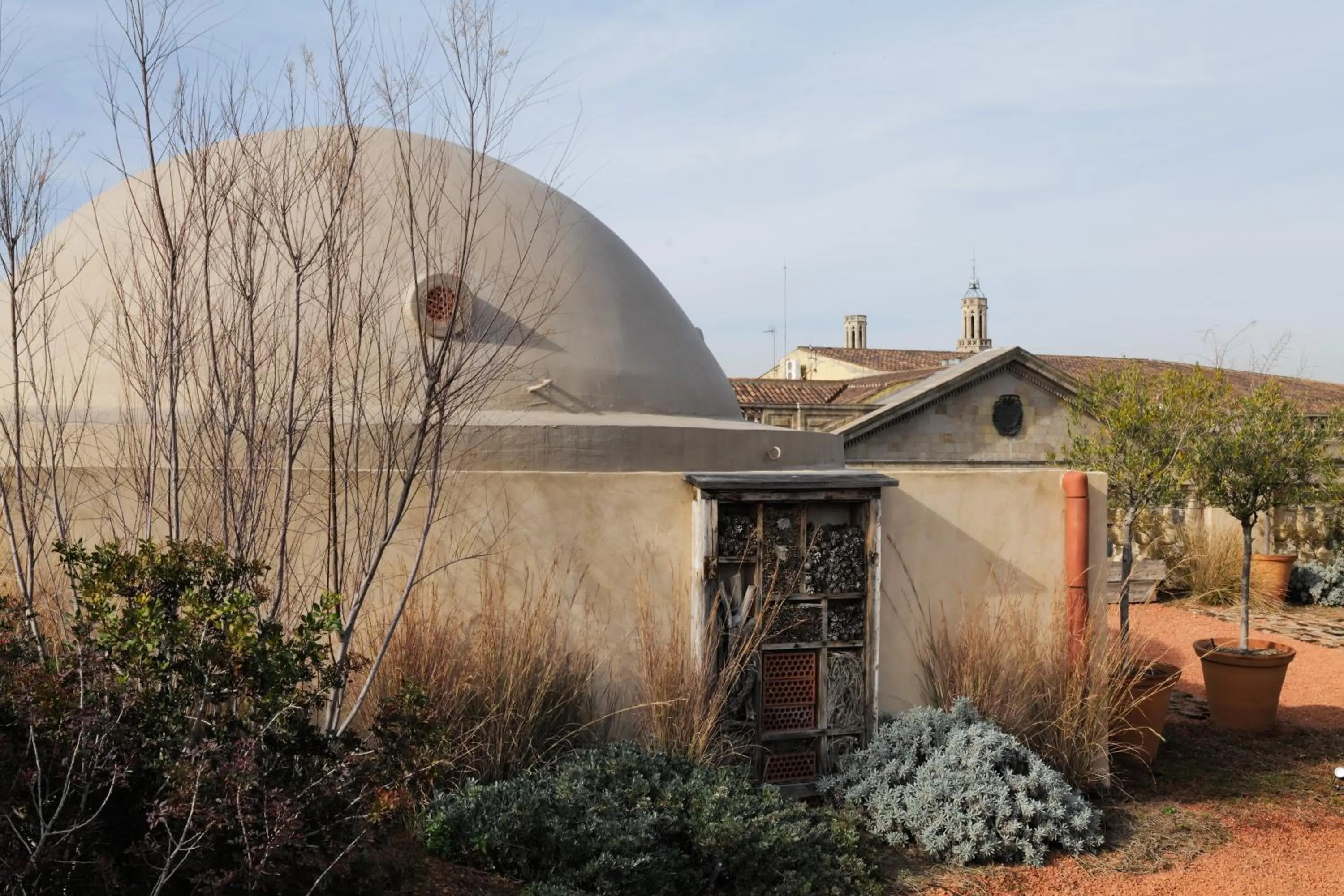 Property building in Hostal Porxos Garden