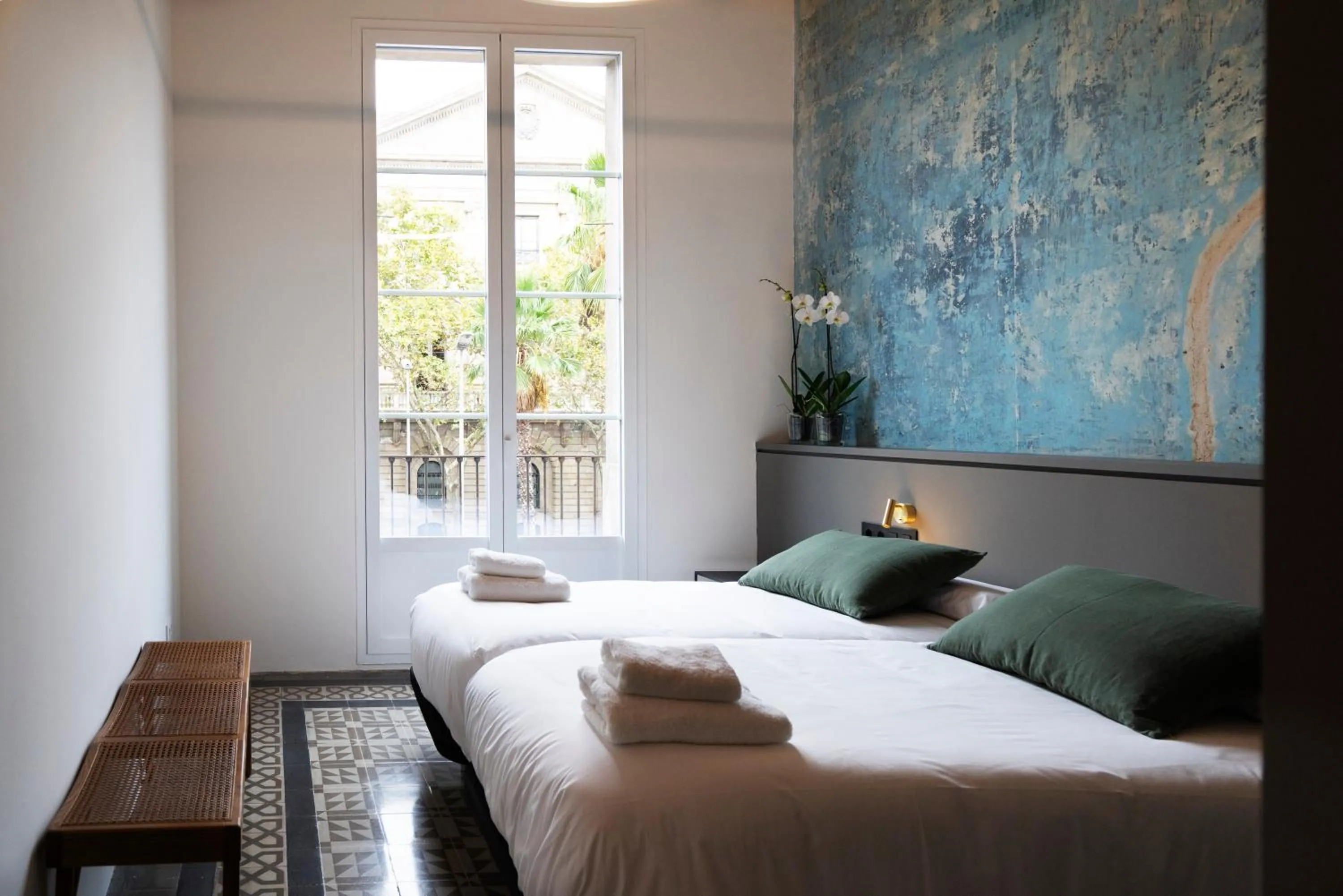 Photo of the whole room, Bed in Hostal Porxos Garden