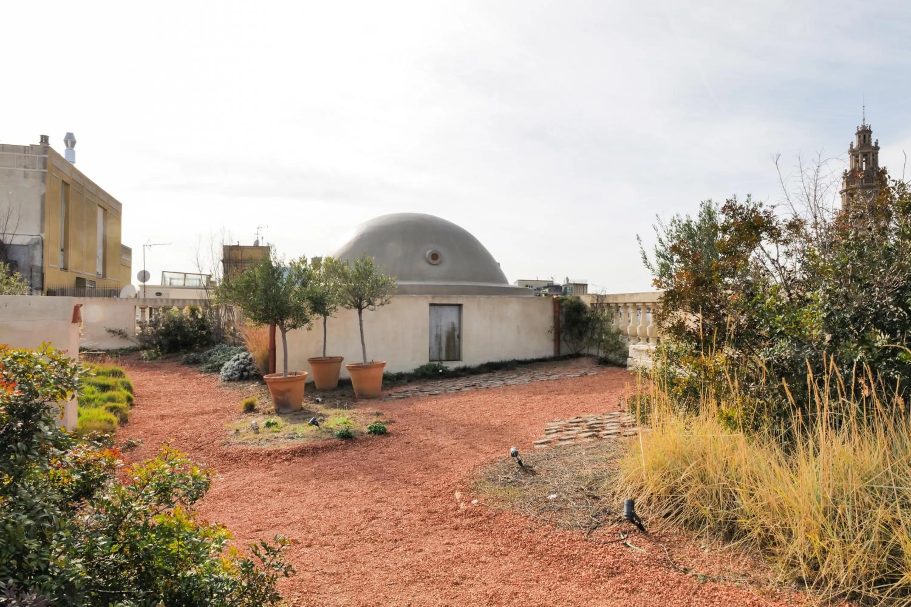 Property building in Hostal Porxos Garden