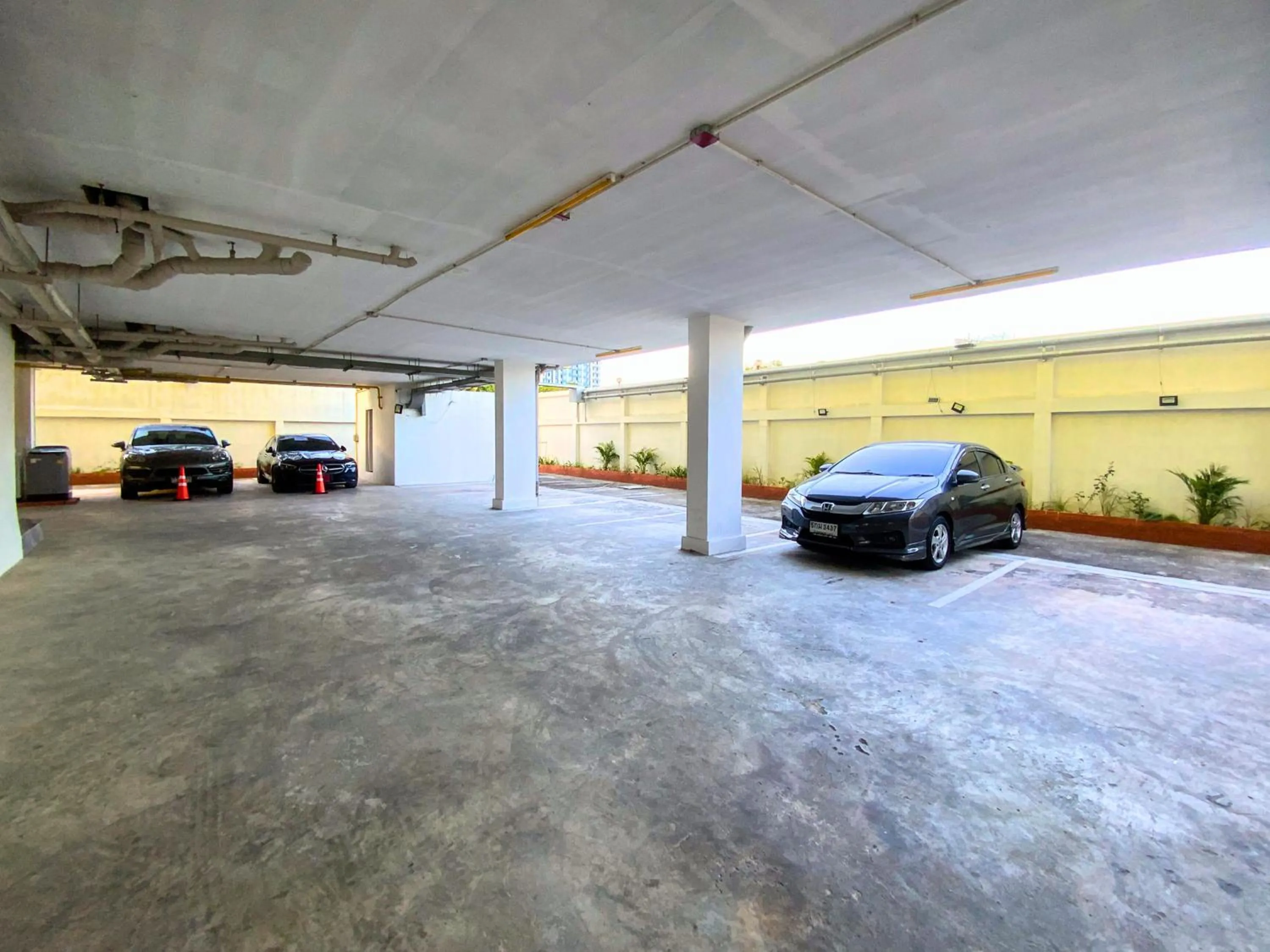 Day in Goldsmith Bangkok Residence