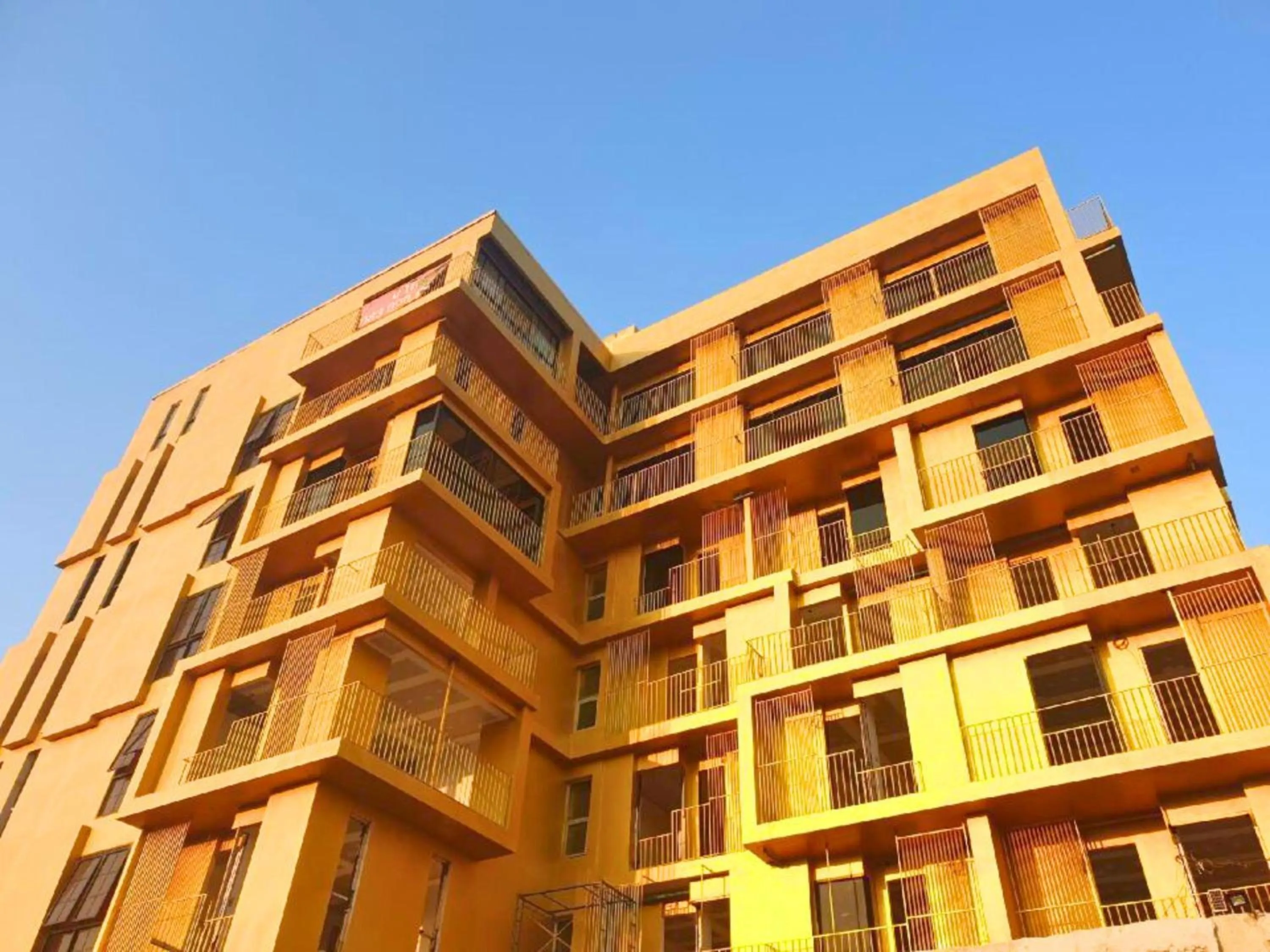 Property building in Goldsmith Bangkok Residence