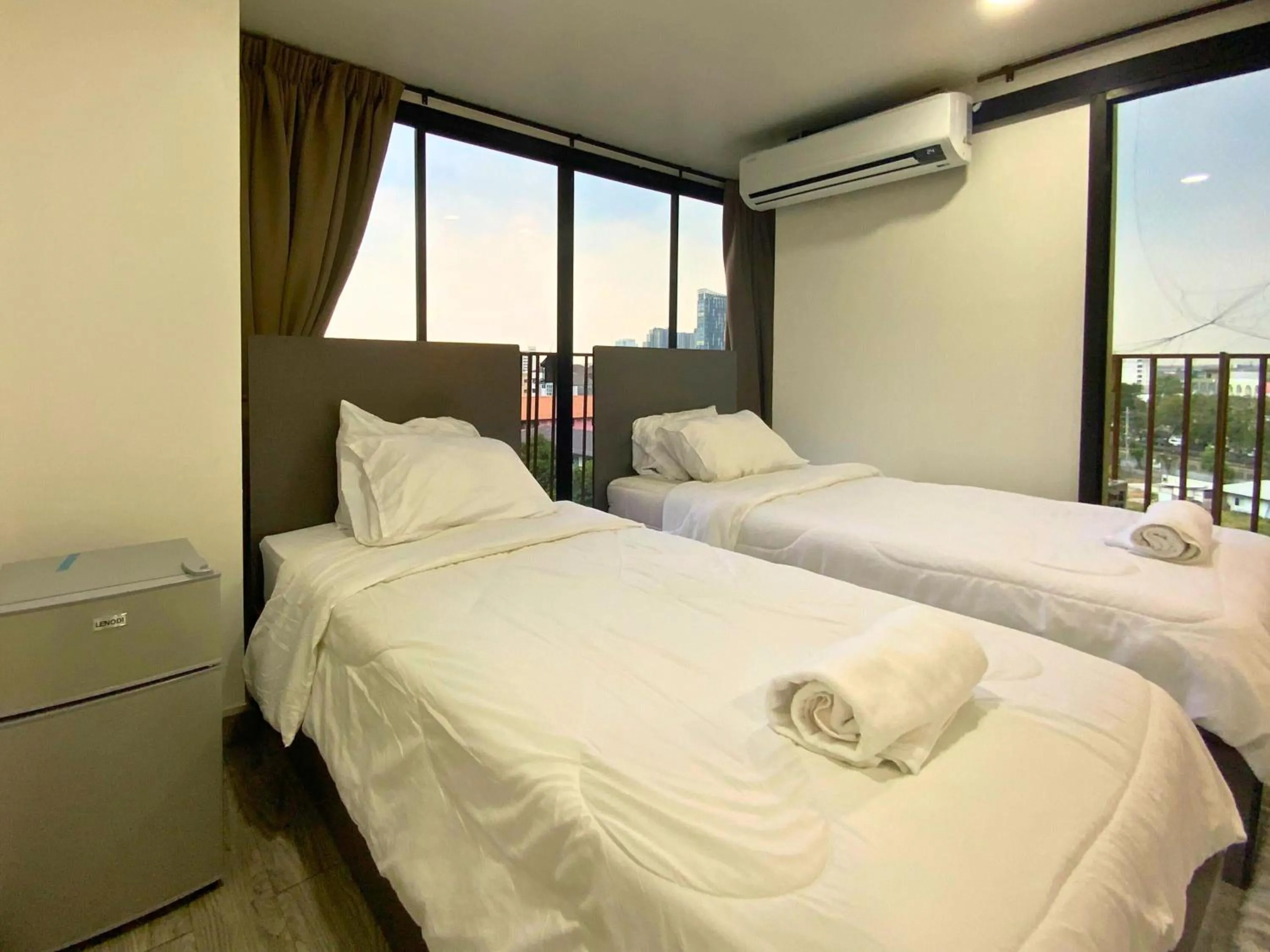 Photo of the whole room in Goldsmith Bangkok Residence