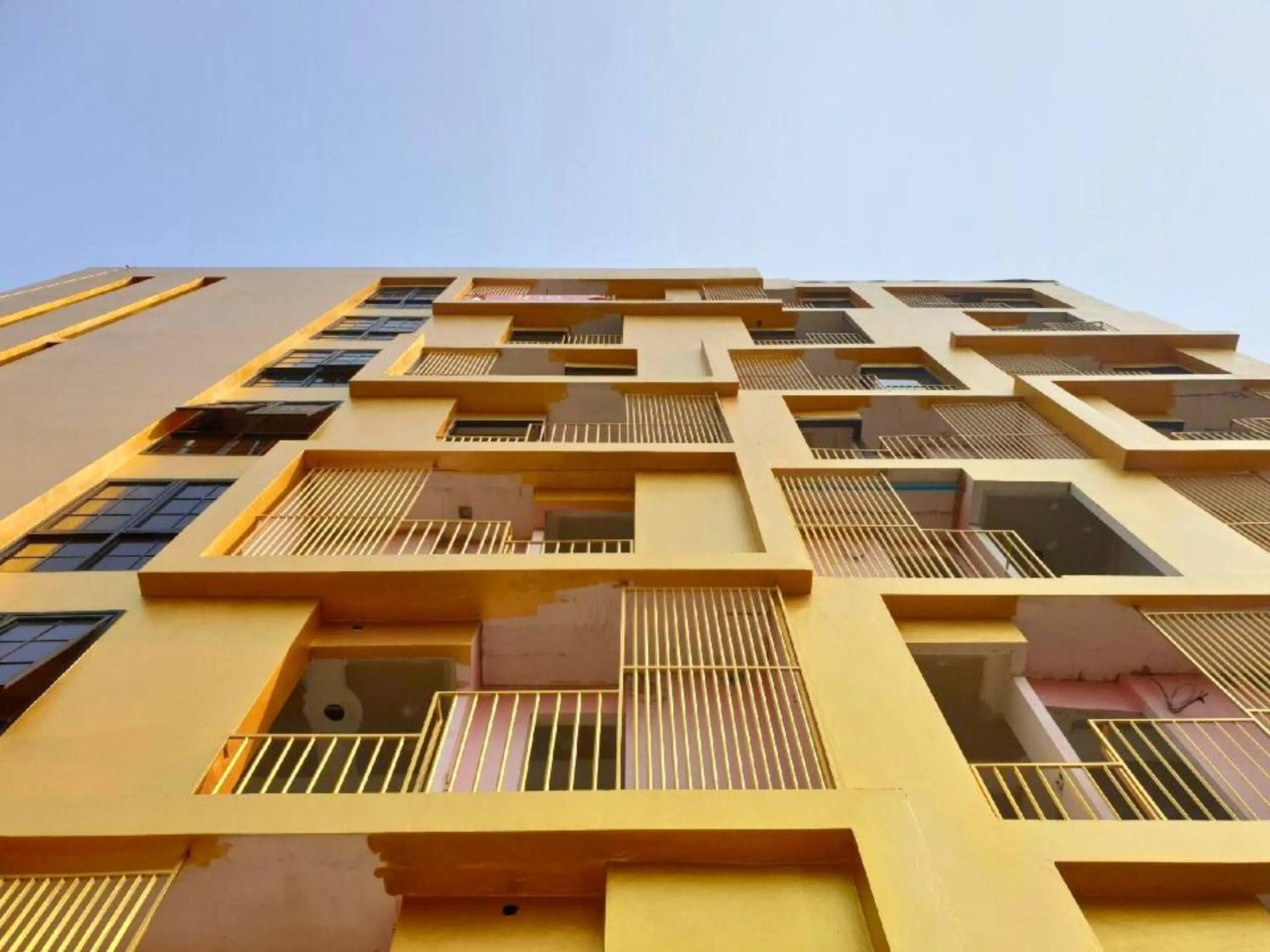 Property building in Goldsmith Bangkok Residence