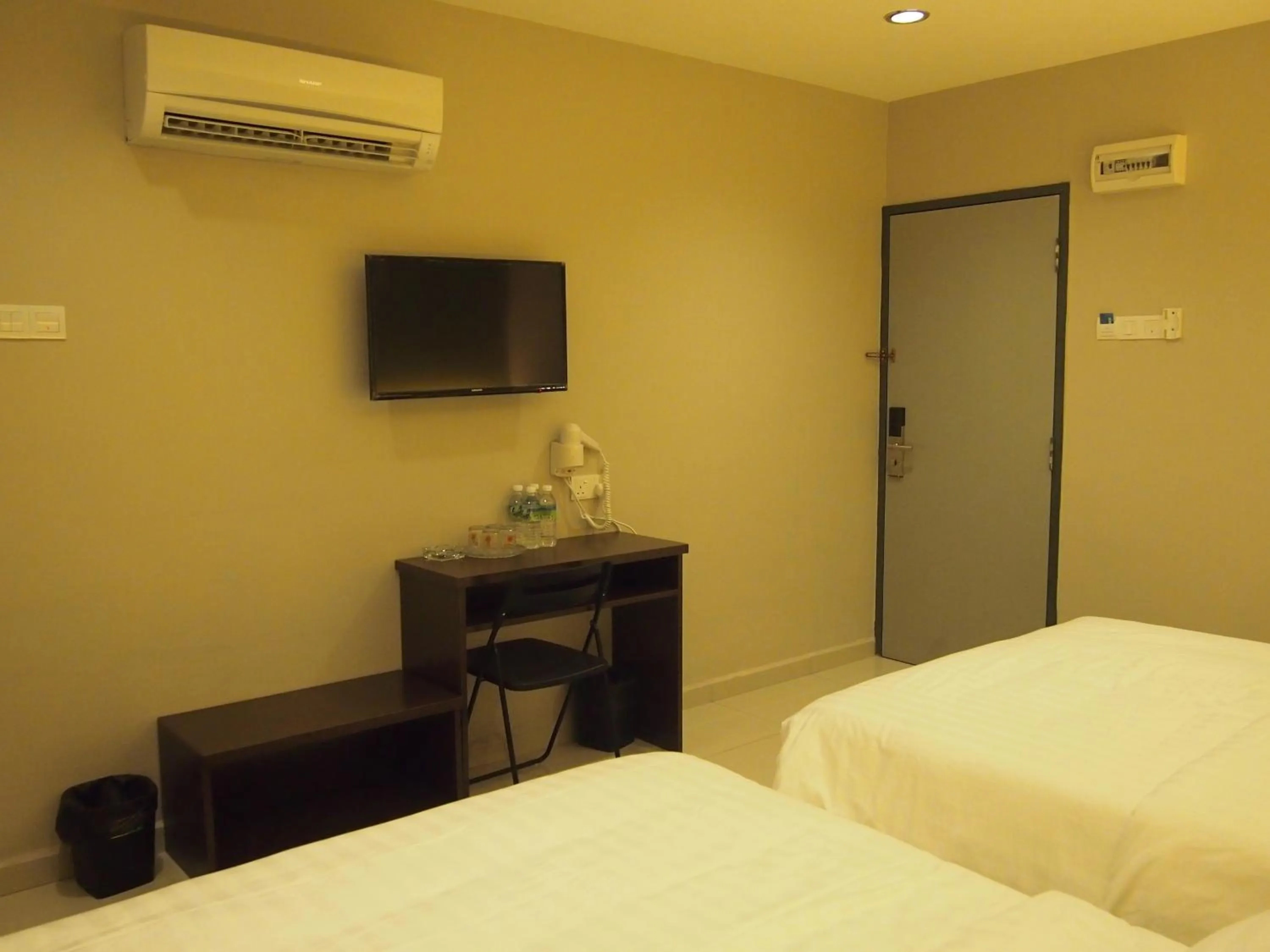 Photo of the whole room, Bed in Star Bay Hotel