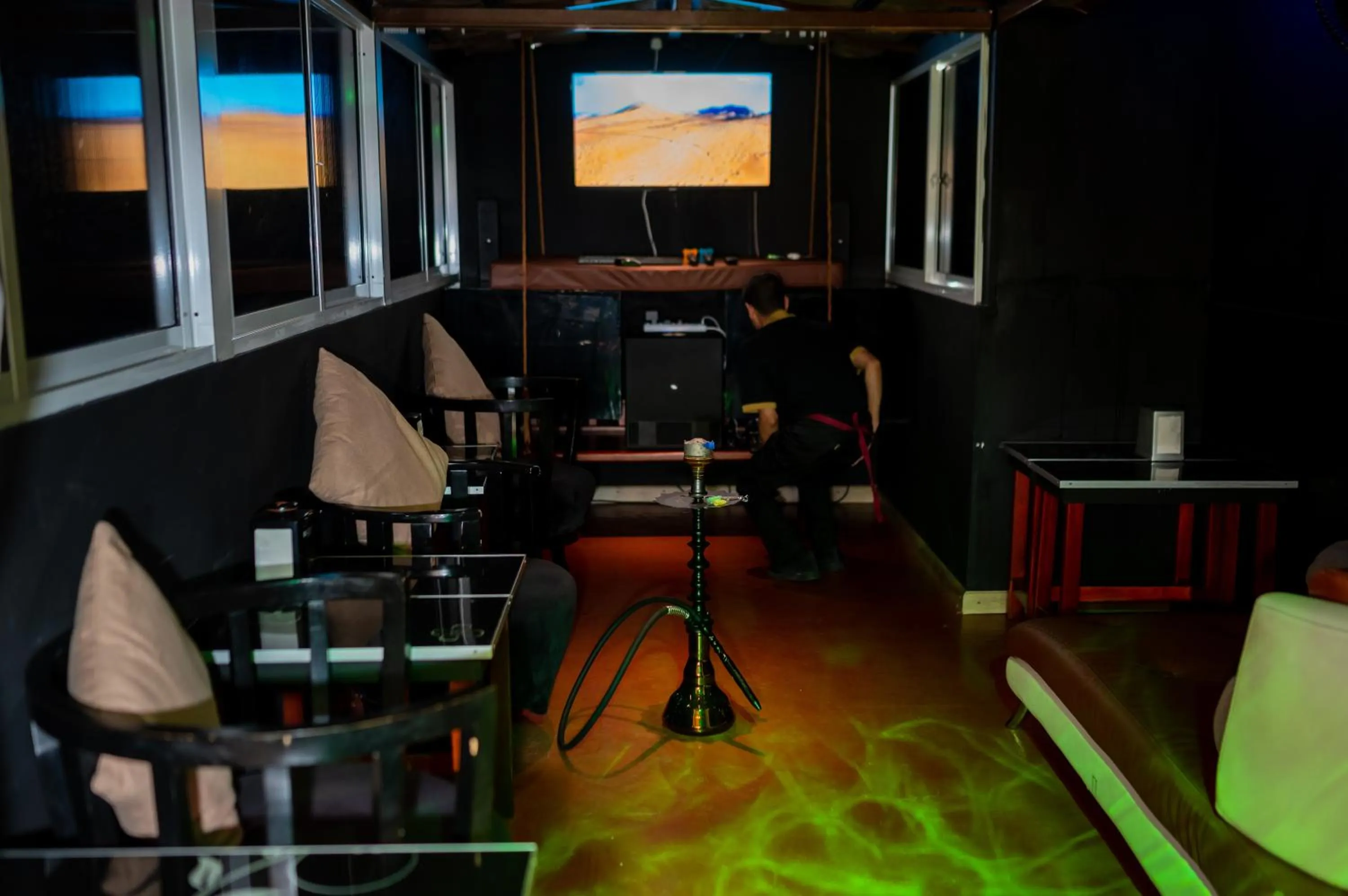 Restaurant/places to eat in ZAN Lodge