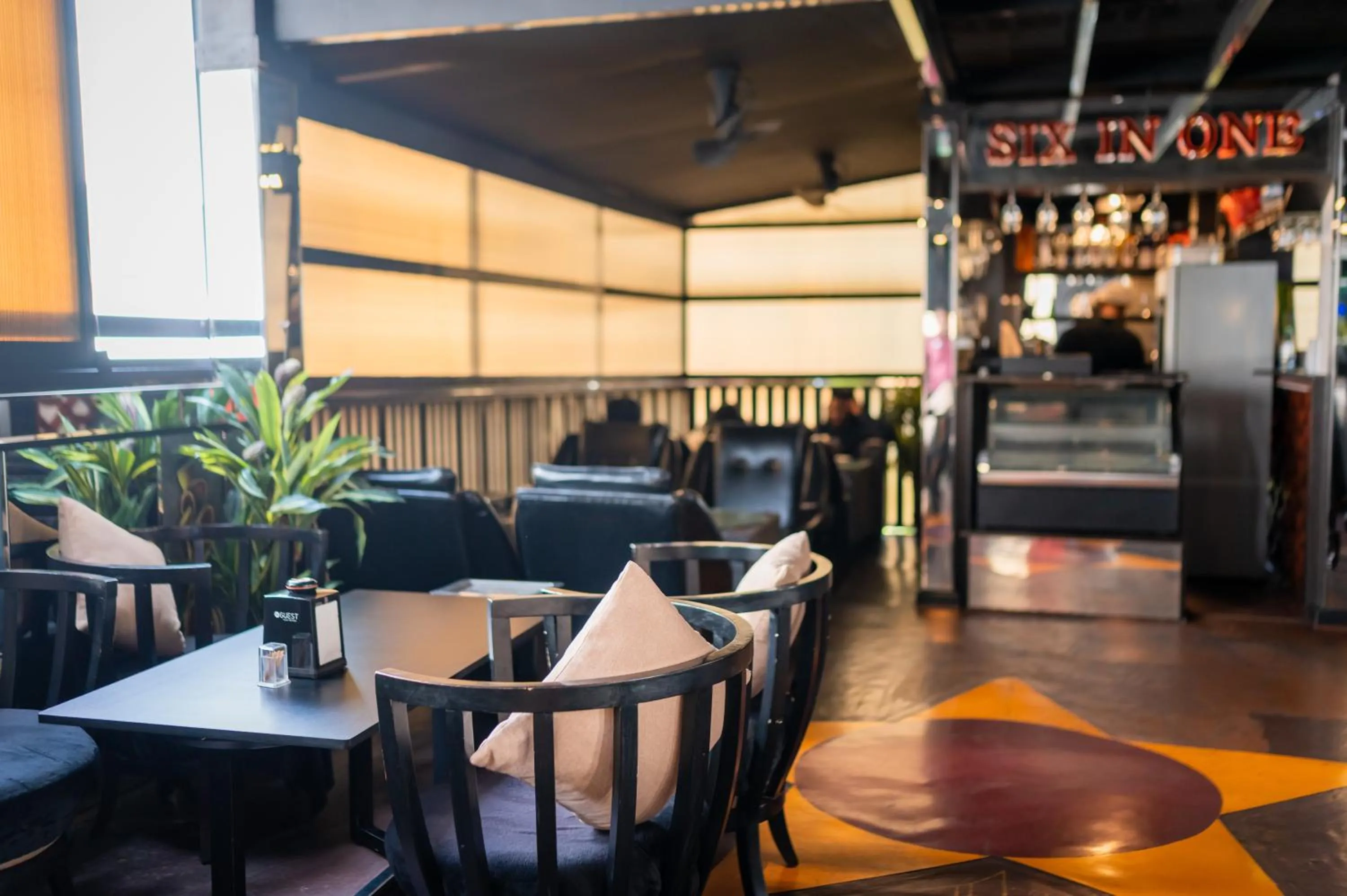 Restaurant/places to eat in ZAN Lodge