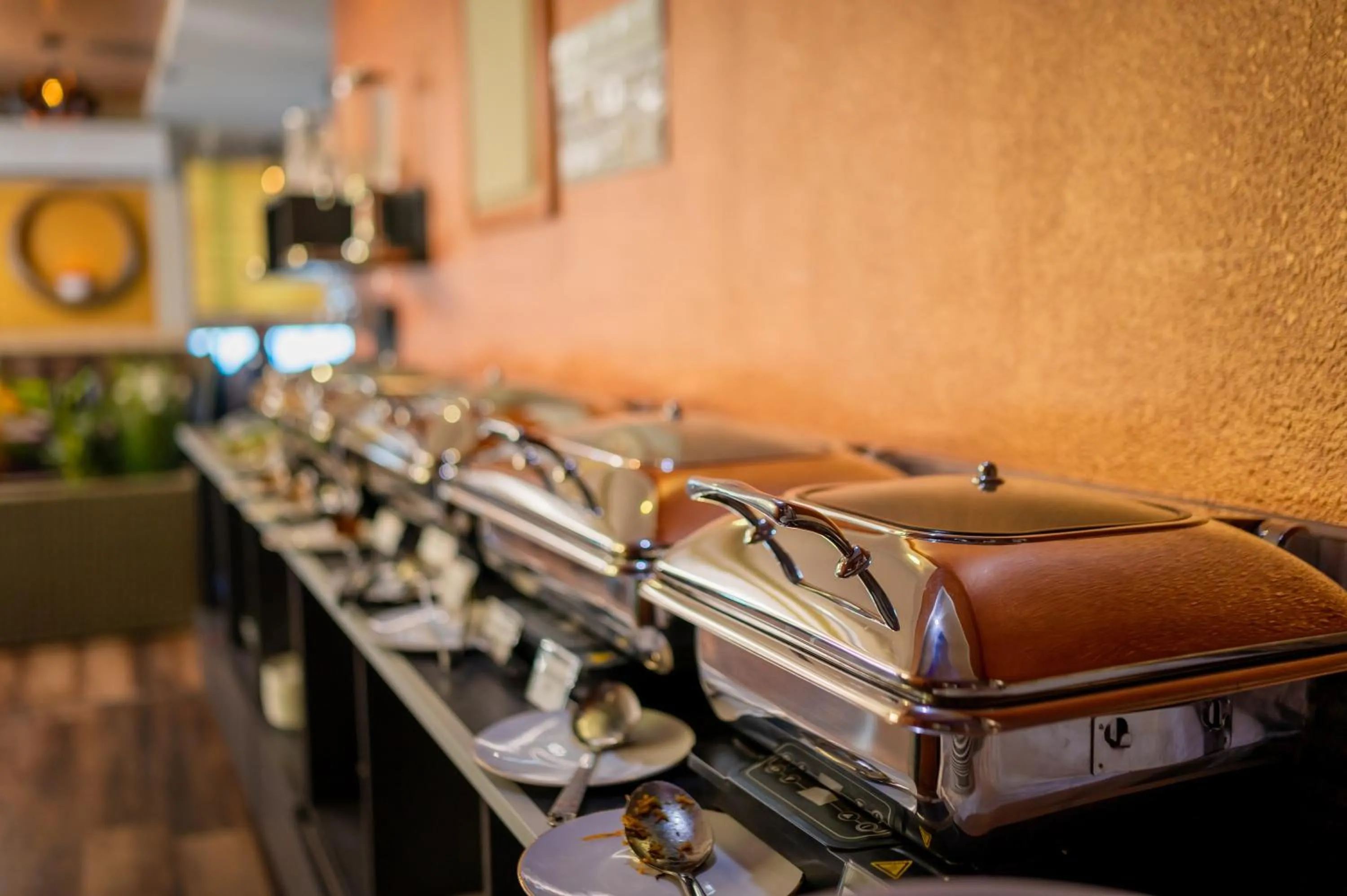 Food and drinks in ZAN Lodge