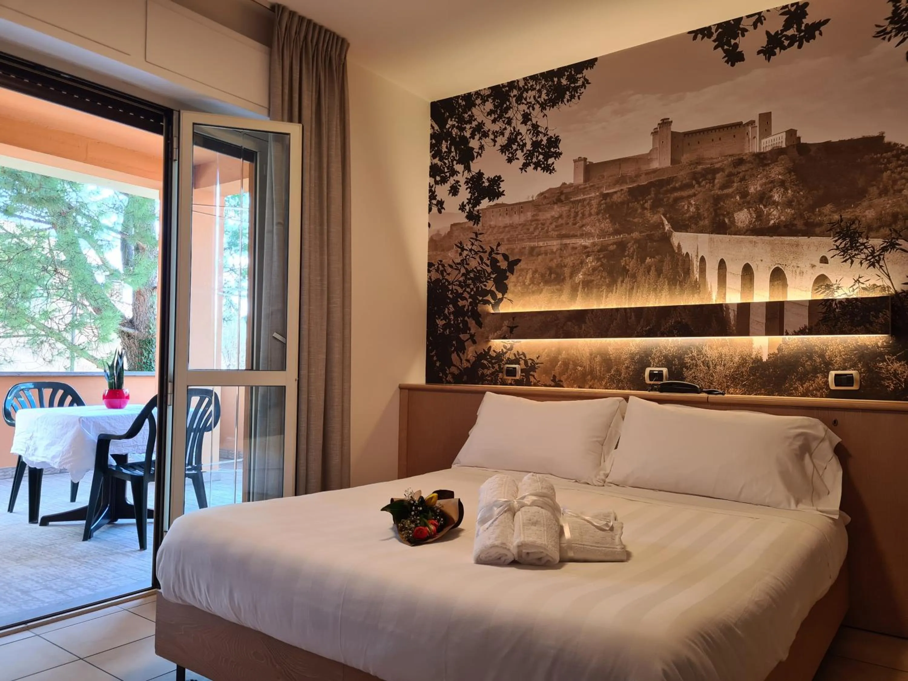 Bedroom, Bed in Hotel Cladan