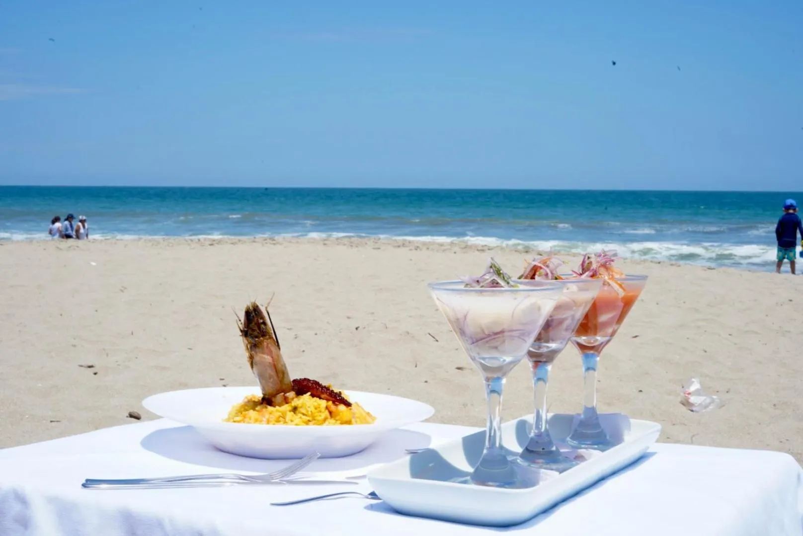 Food and drinks in Hotel Presidente Beach Playas