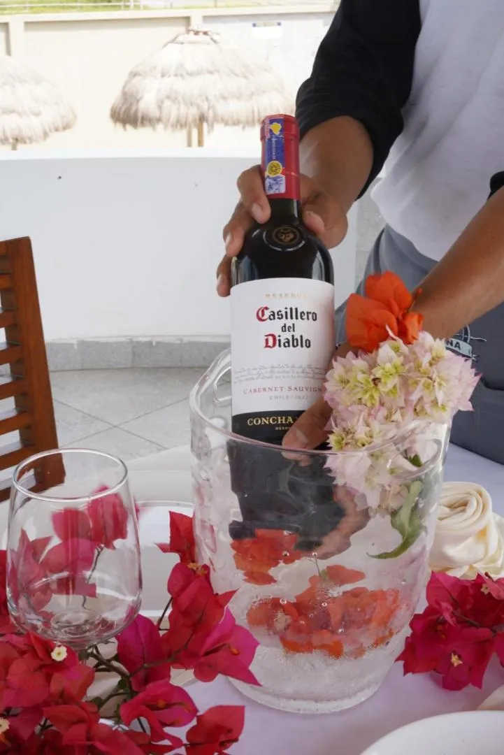 Food and drinks in Hotel Presidente Beach Playas