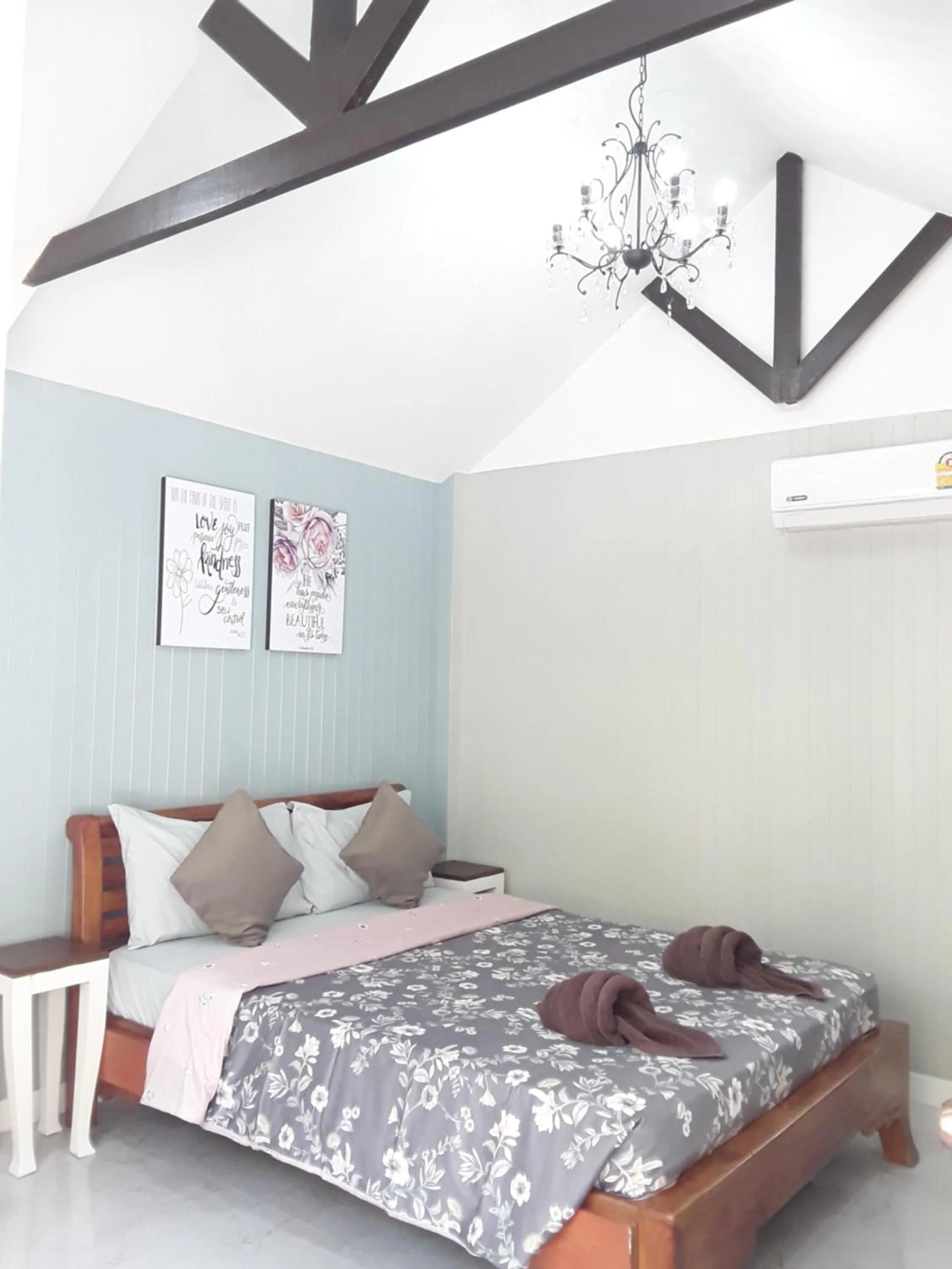 Bed in Barbados Terrace