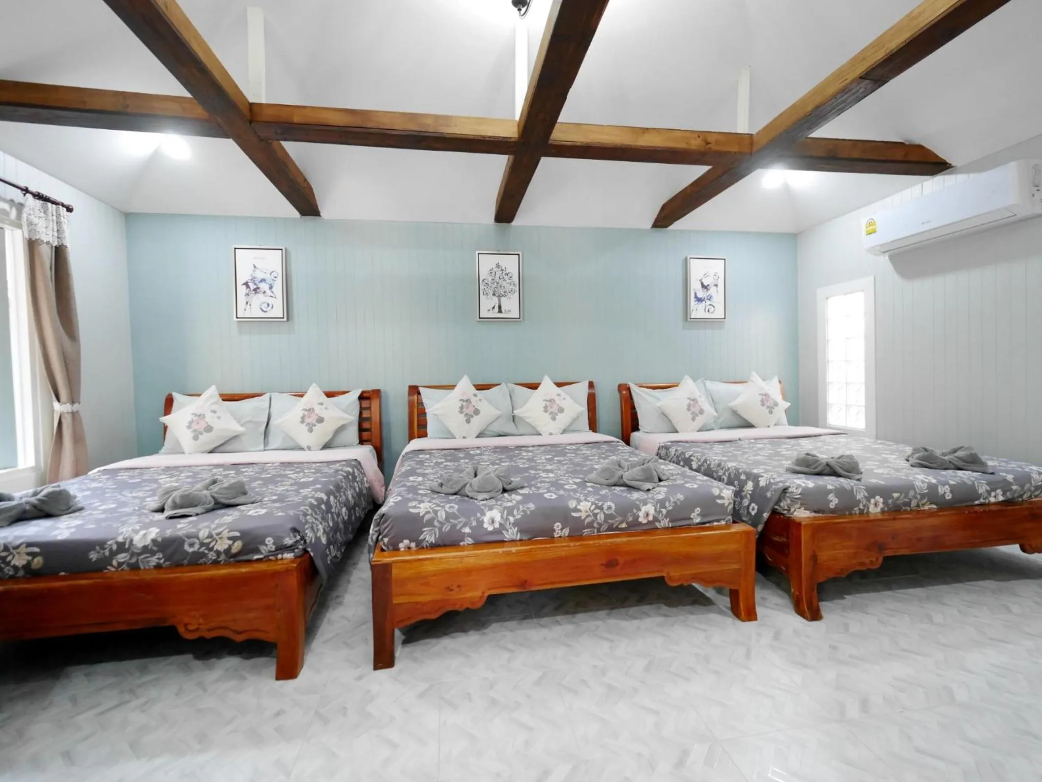 Bed in Barbados Terrace