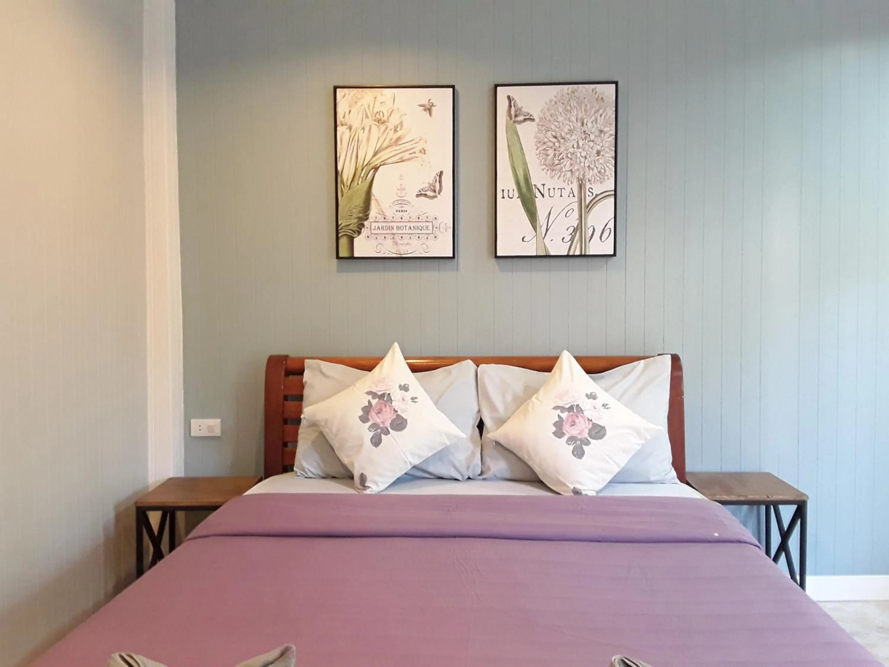 Photo of the whole room, Bed in Barbados Terrace