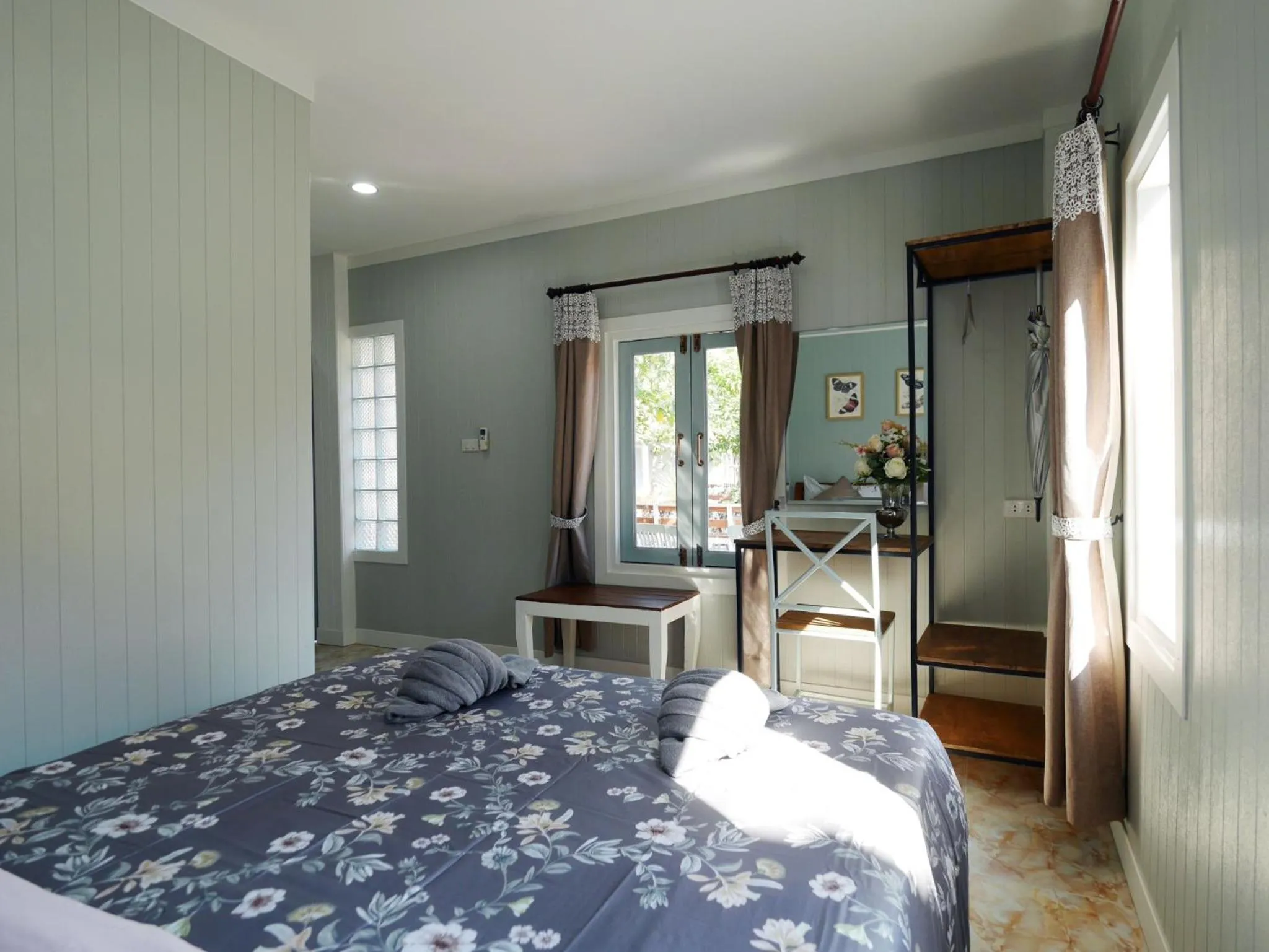 Bed in Barbados Terrace