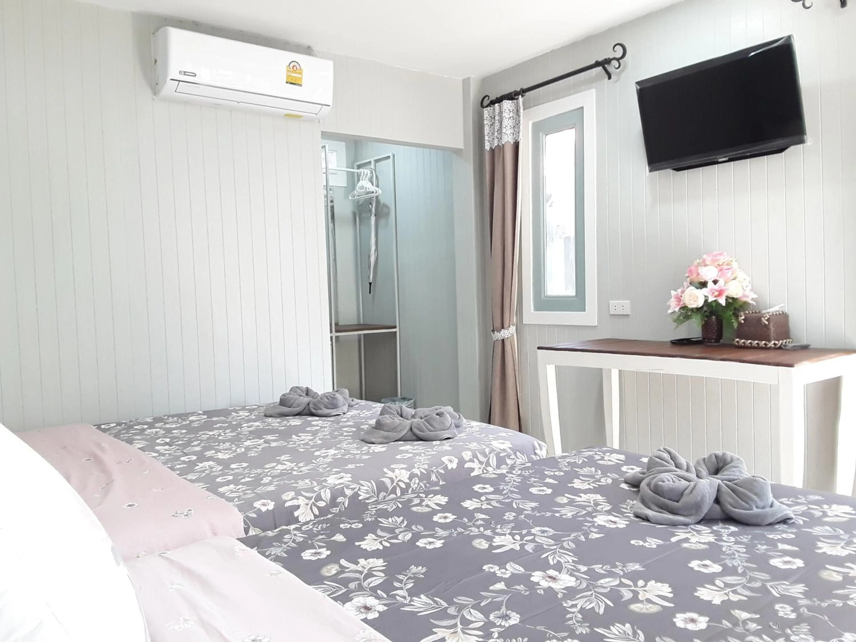 Bed in Barbados Terrace